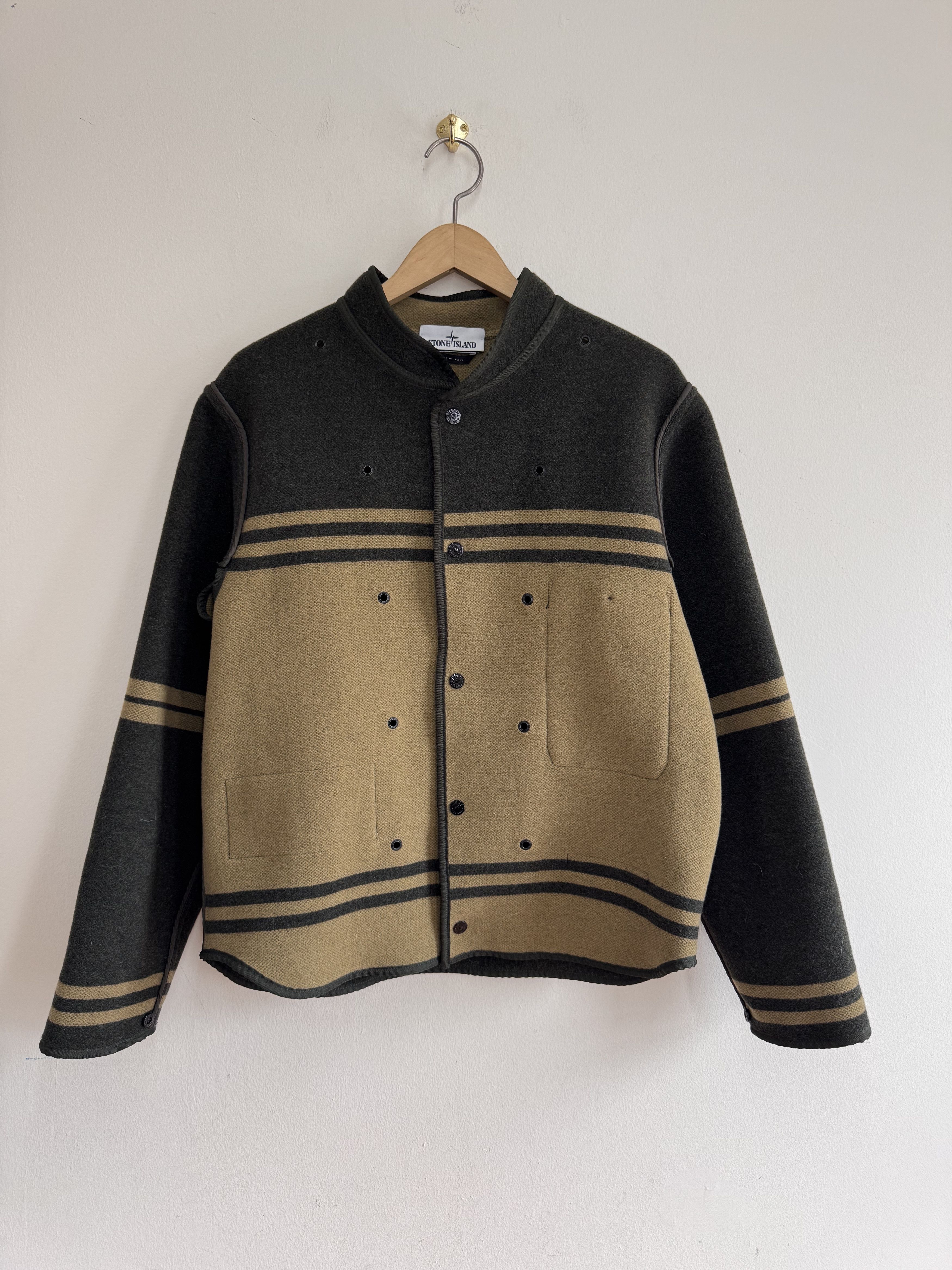 Stone Island Stone Island Reversible Wool Blanket Jacket Stripe L Italy Size US L / EU 52-54 / 3 - 1 Thumbnail
