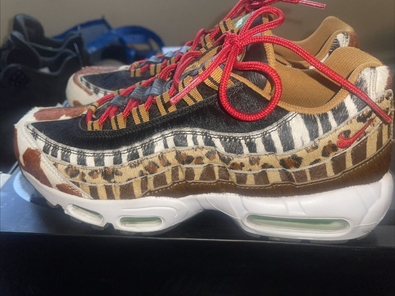 Nike × atmos Atmos x Nike Air Max 95 DLX “Animal Pack” (2018) Size US 9.5 / EU 42-43 - 4 Thumbnail