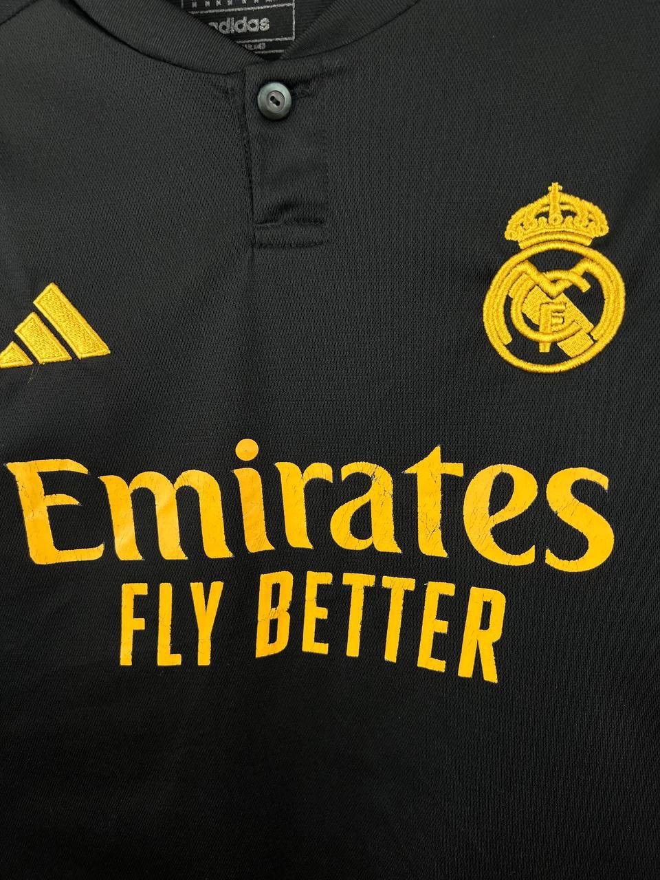 Vintage Real Madrid Adidas 2023 Ruzgar 23 long sleeve size M Size US M / EU 48-50 / 2 - 4 Thumbnail
