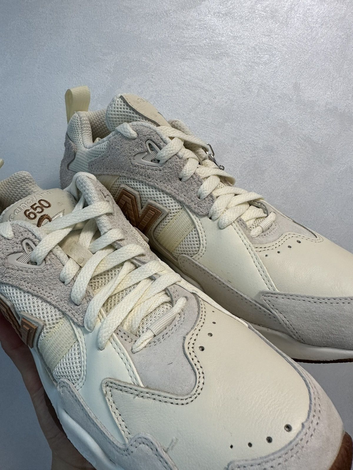 No Vacancy Inn × The North Face New Balance 650 x No Vacancy Inn IPO Size US 9.5 / EU 42-43 - 7 Thumbnail