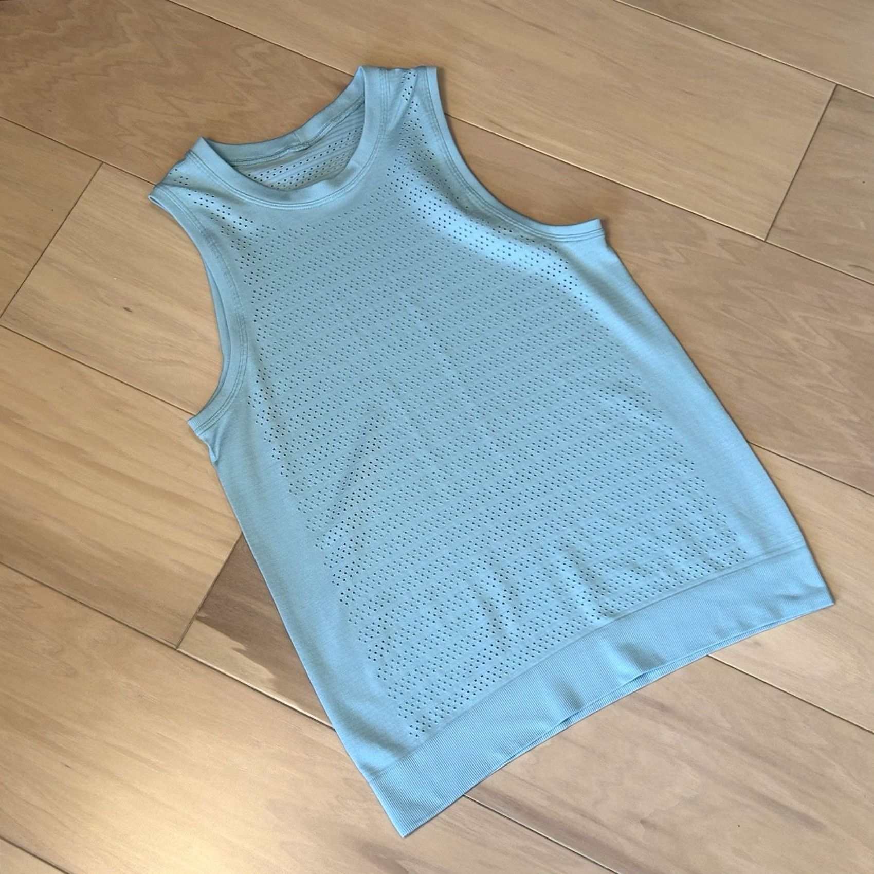 Lululemon Lululemon Swiftly Relaxed Sleeveless Top Women's 4 Blue Round Neck Pullover Moisture Wicking Lightweight Breather Wearable Activewear Casual Travel Size S / US 4 / IT 40 - 2 Thumbnail