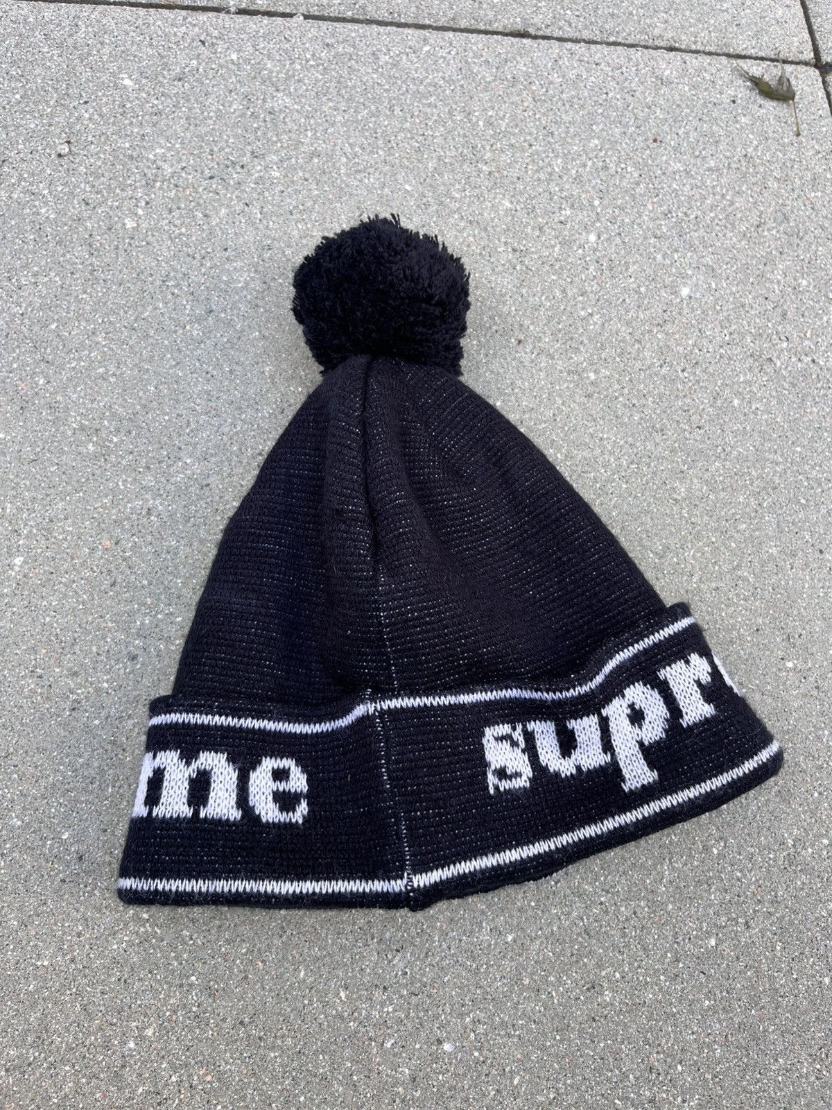 Supreme Supreme Hat Cap Big Logo Pom Beanie Size ONE SIZE - 2 Thumbnail