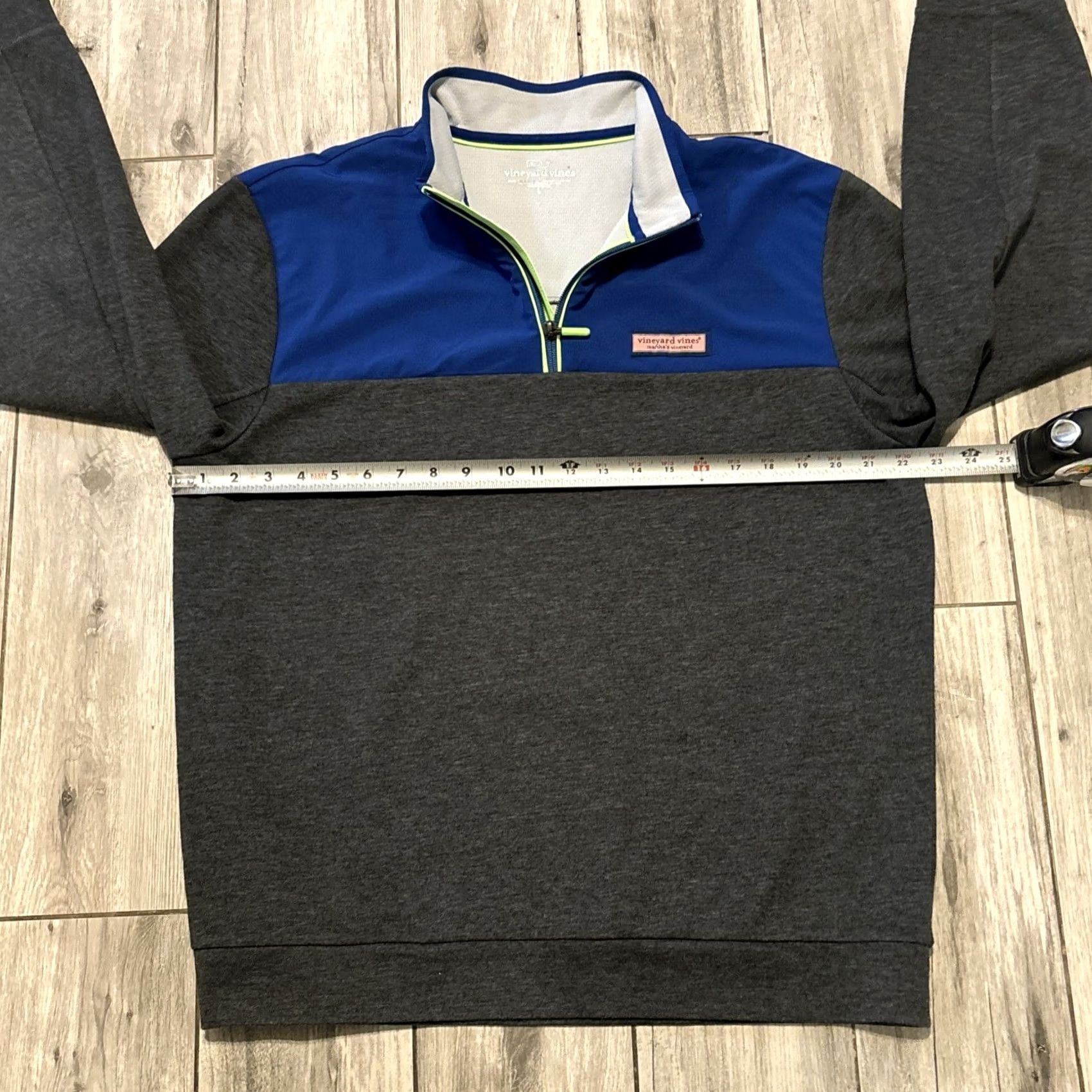 Vineyard Vines Vineyard Vines Men’s Performance 1/2 Zip Pullover Long Sleeve L Blue Neon Gray/Blue Casual Activewear Mens Size US L / EU 52-54 / 3 - 4 Thumbnail