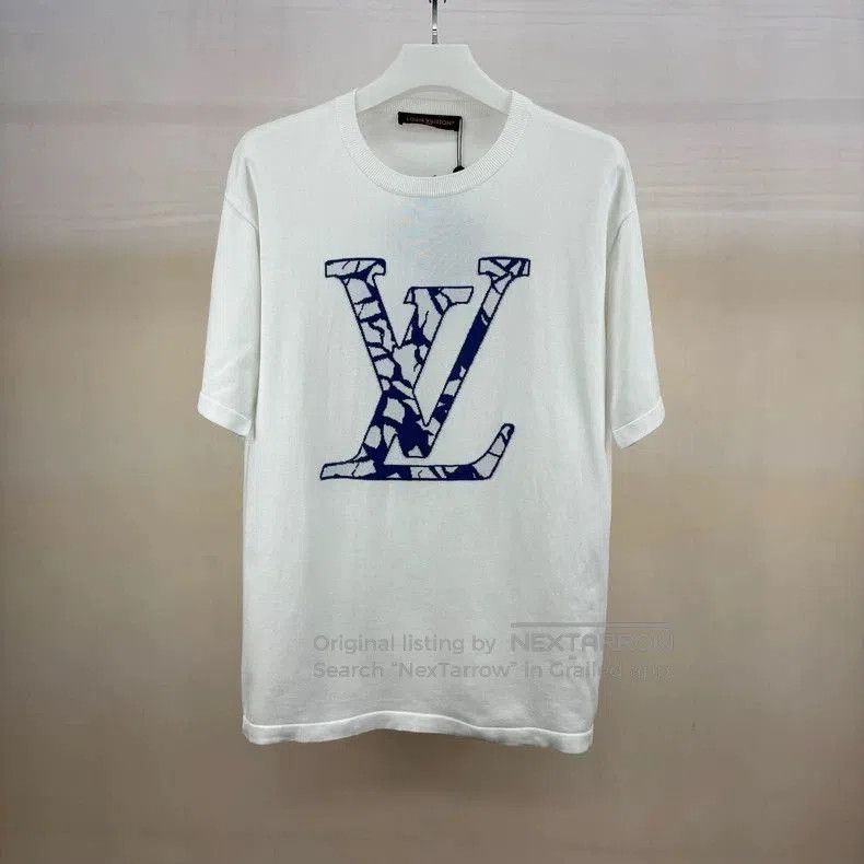 Louis Vuitton Louis Vuitton Snow Logo Knit Short Sleeve. Size US XXL / EU 58 / 5 - 1 Thumbnail