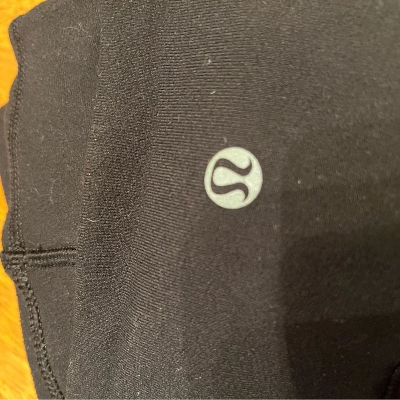 Lululemon Lululemon leggings in black, size 6 Size 28" / US 6 / IT 42 - 3 Thumbnail