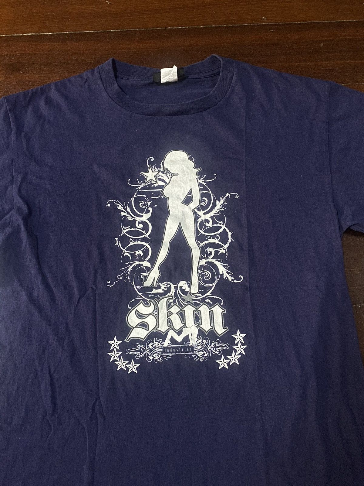 Hook-Ups Rare Vintage Skin Industries Skateboard Tee Size US L / EU 52-54 / 3 - 3 Thumbnail