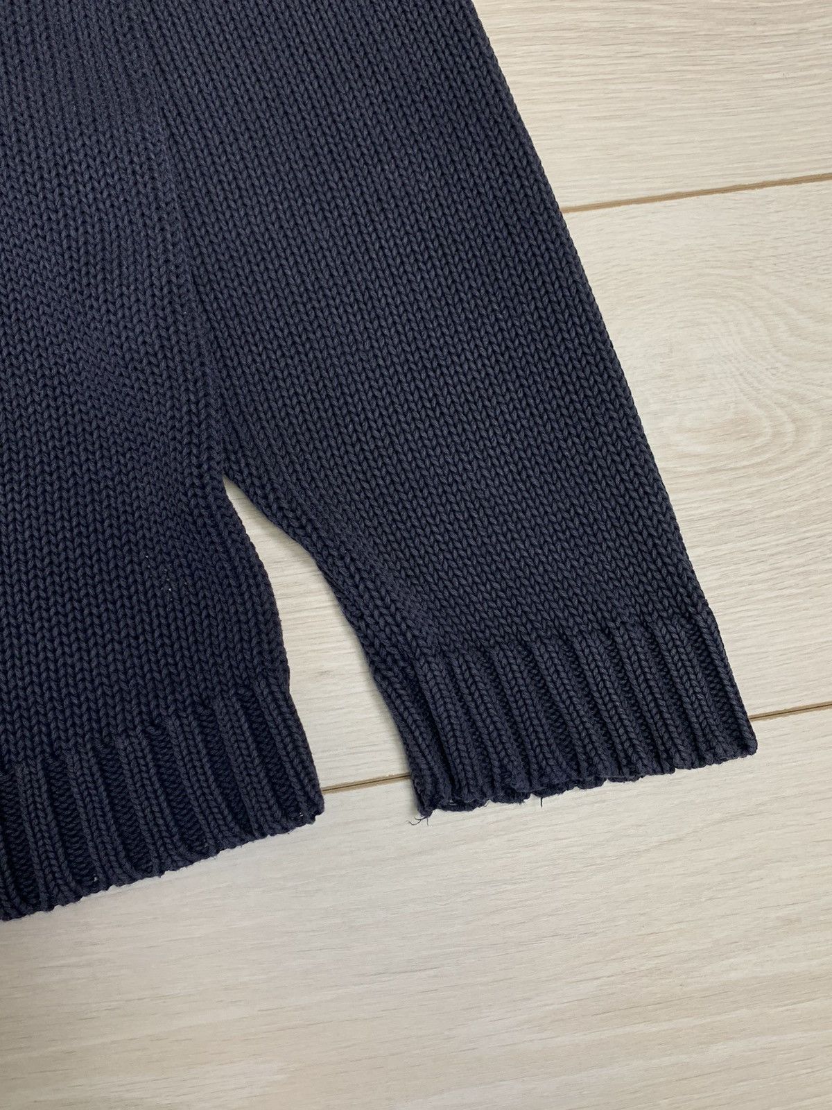 Yves Saint Laurent Vtg Yves Saint Laurent Navy Knit Sweater Fits 2XL-3XL Size US XXL / EU 58 / 5 - 7 Thumbnail