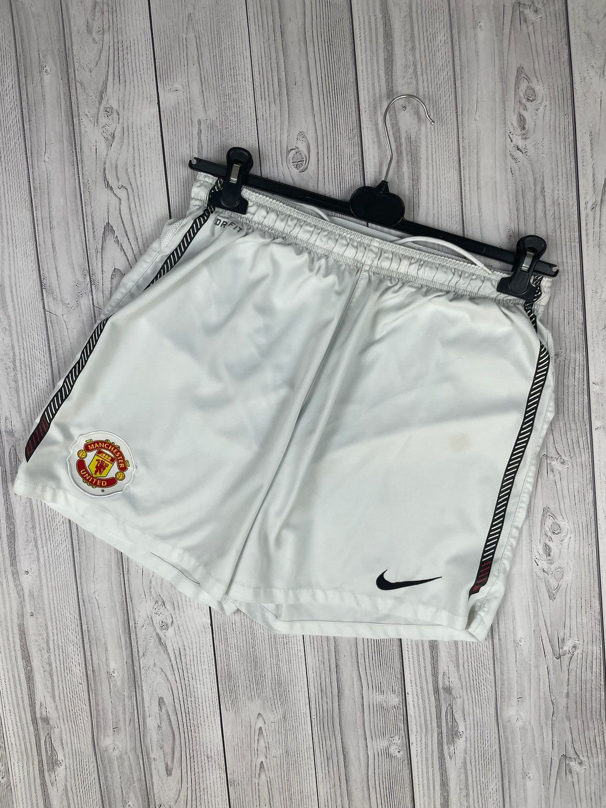 Nike Vintage Nike Manchester United soccer shorts size M Size US 32 / EU 48 - 1 Thumbnail