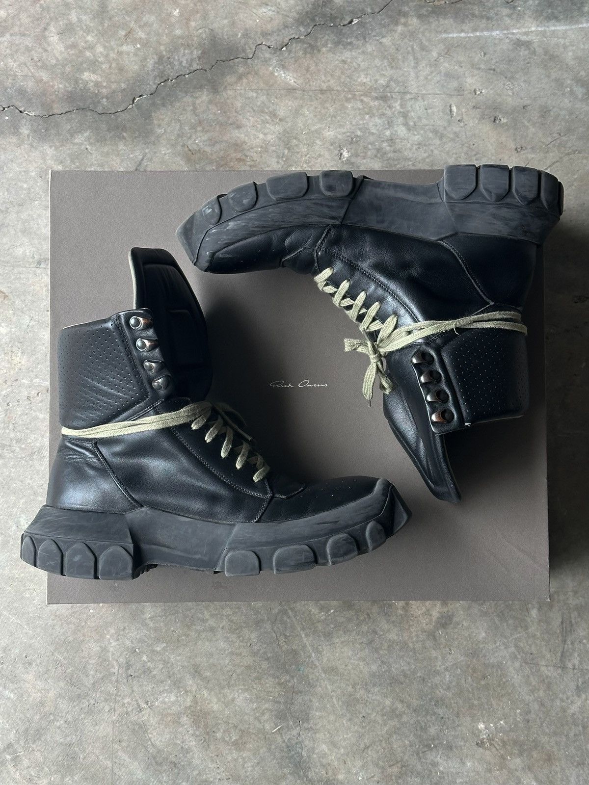 Rick Owens Rick Owens Tractor Boots Size US 8 / EU 41 - 8 Thumbnail