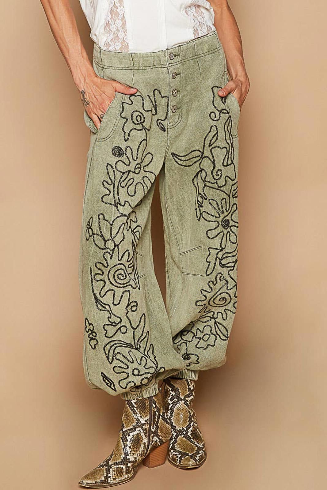 Other Floral Embroidered Pattern Solid Twill Jogger Pants by POL Size 32" / US 10 / IT 46 - 3 Thumbnail