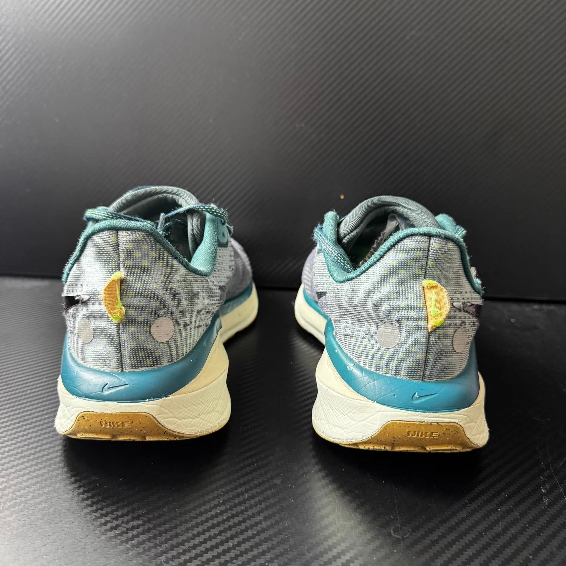 Nike Nike Air Zoom Vomero 17 Q11 Size US 7.5 / EU 40-41 - 4 Thumbnail