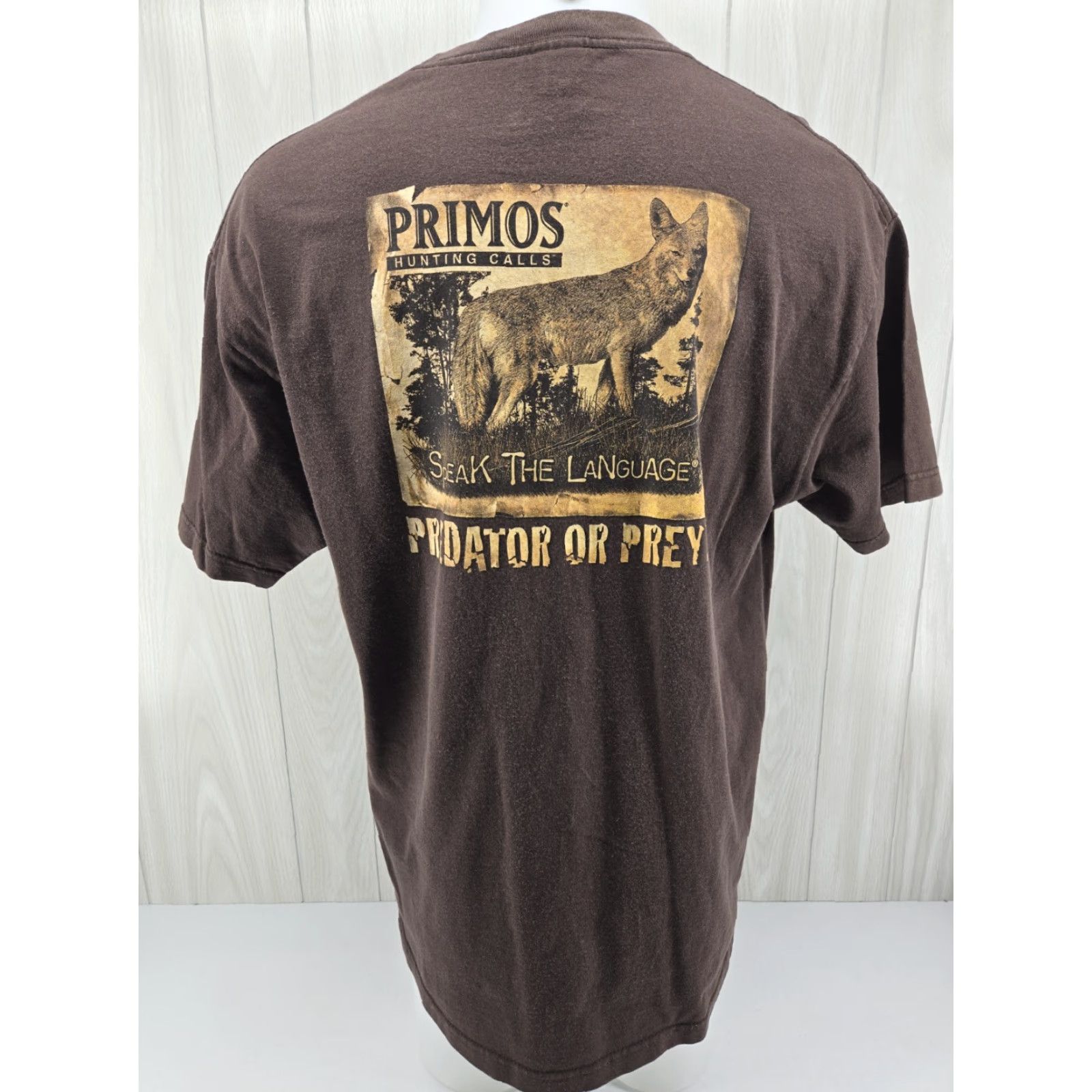 Vintage VINTAGE Primos Hunting Calls Brown T Shirt Predator XL Mens Short Sleeve Cotton Graphic Print Shirt XL Brown Predator 90s Size US XL / EU 56 / 4 - 2 Thumbnail