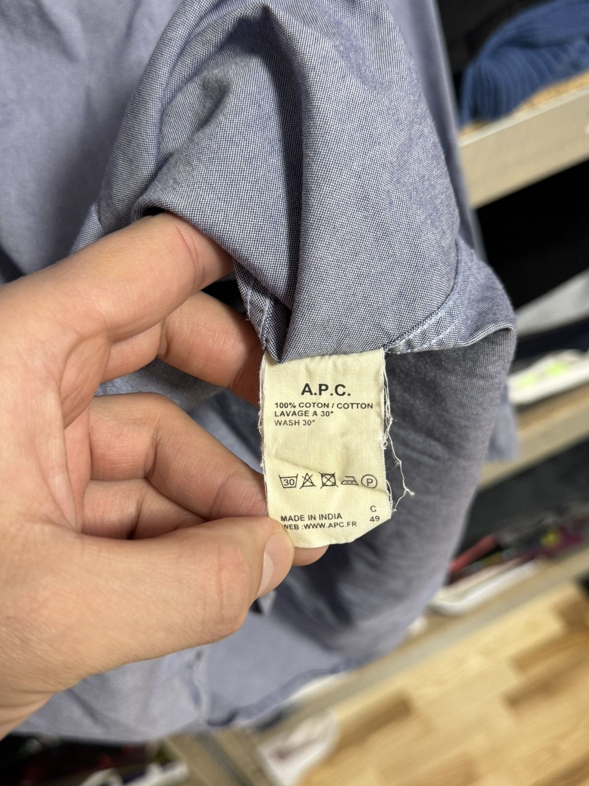 A.P.C. A.P.C Rue Madame Paris Chambray Long Sleeve Button Up Shirt Size US S / EU 44-46 / 1 - 5 Thumbnail