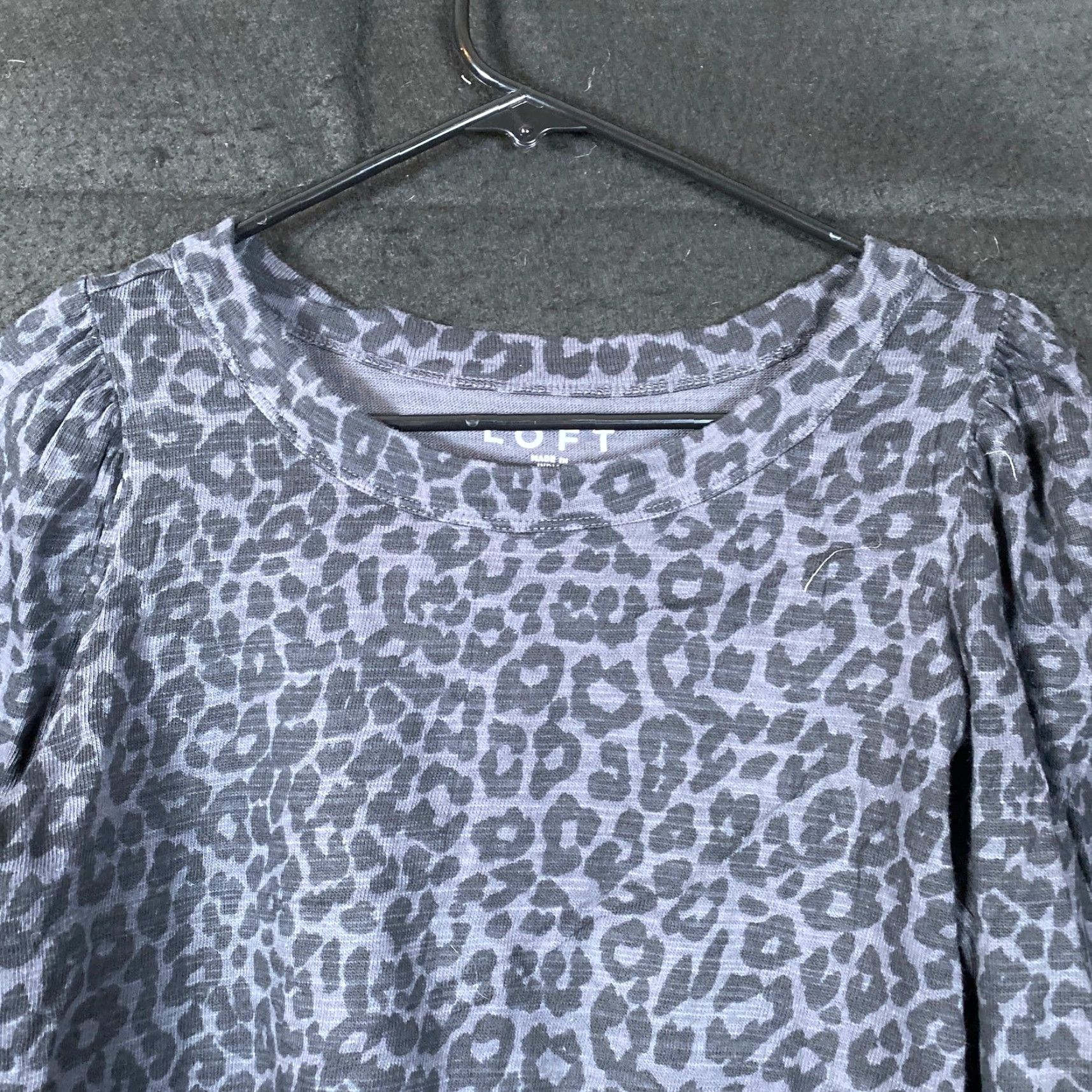 Loft Loft Womens Shirt Dark Gray Black Leopard Print Crew Neck 100% Cotton XS Size XS / US 0-2 / IT 36-38 - 2 Thumbnail