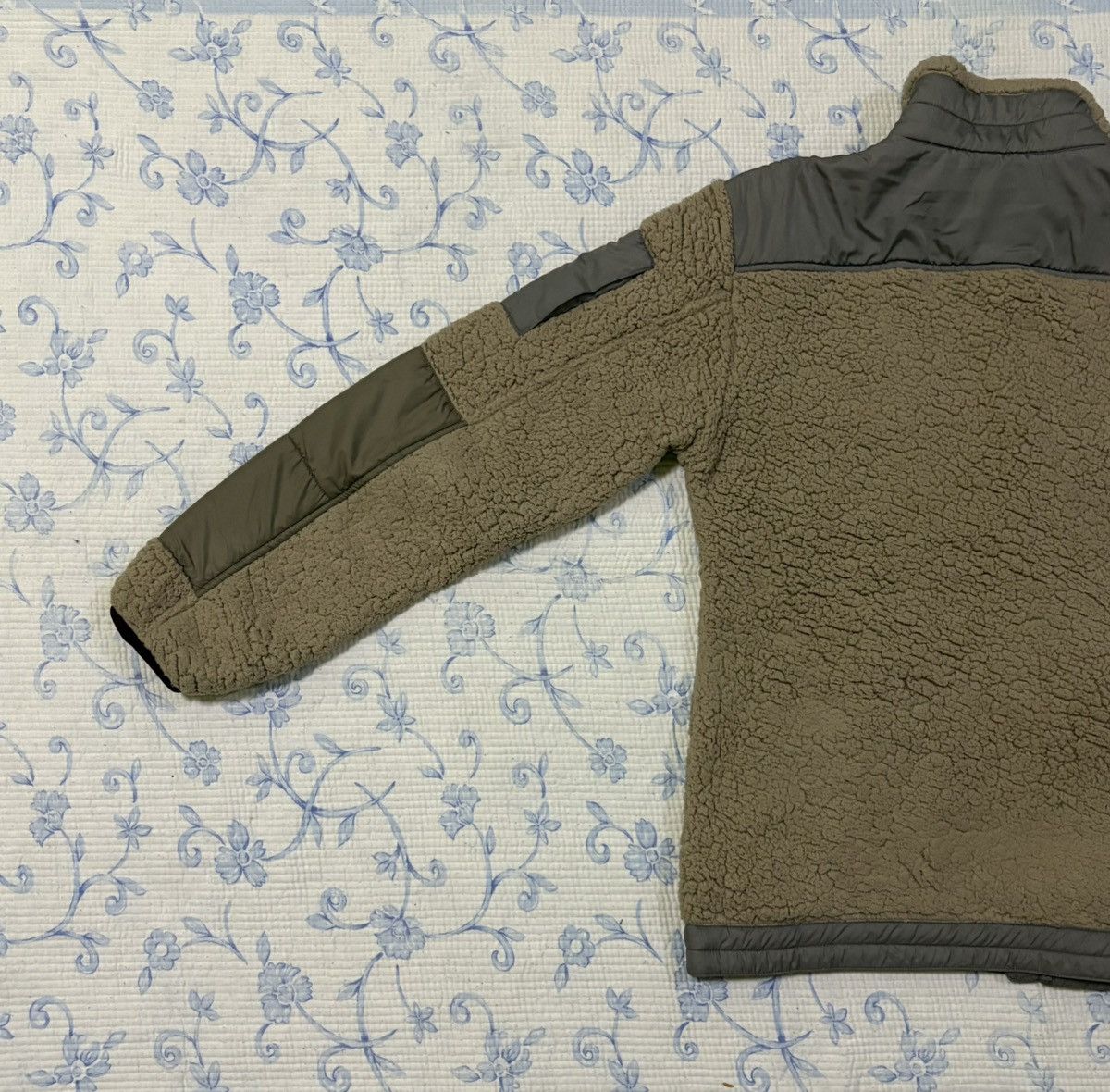 Jun Takahashi Uniqlo Undercover UU Sherpa Fleece Size US M / EU 48-50 / 2 - 8 Thumbnail