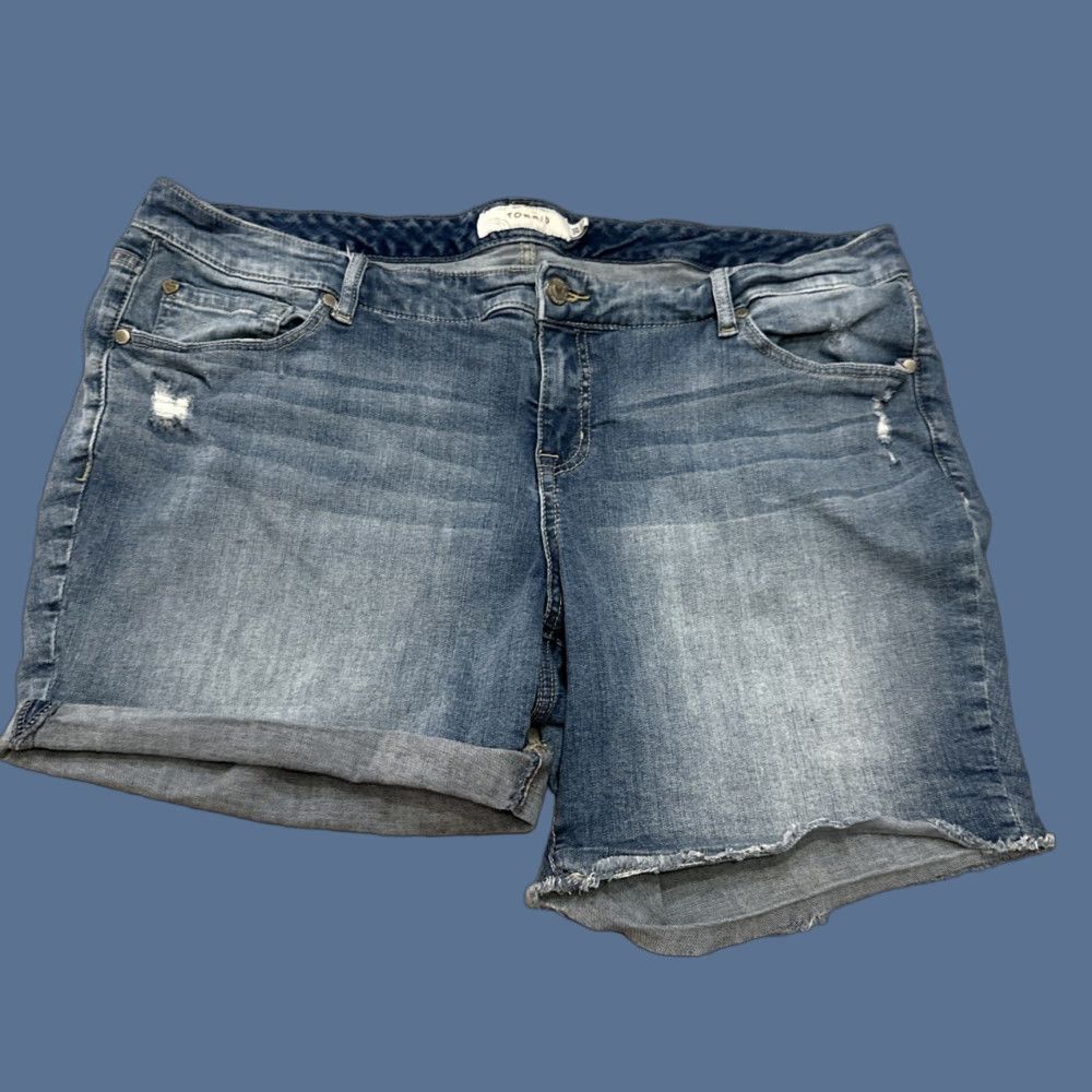 Torrid Torrid Denim Shorts Cut-Off Distressed High Rise 18 Plus Blue 98% Cotton 2% Spandex Casual Size 40" / US 18 - 1 Thumbnail