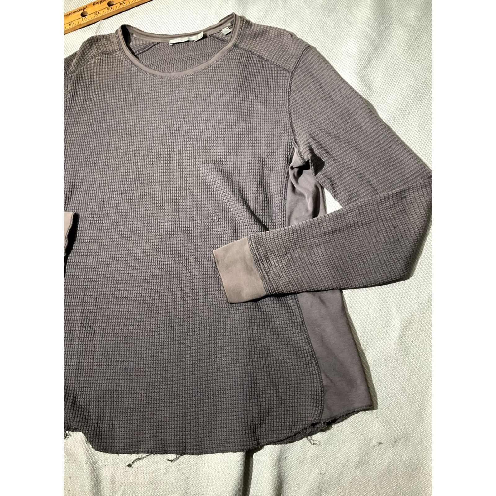 Vince Vince Shirt Mens M Gray Grunge Sun Fade Waffle Thermal Minimalist Luxury Size US M / EU 48-50 / 2 - 5 Thumbnail