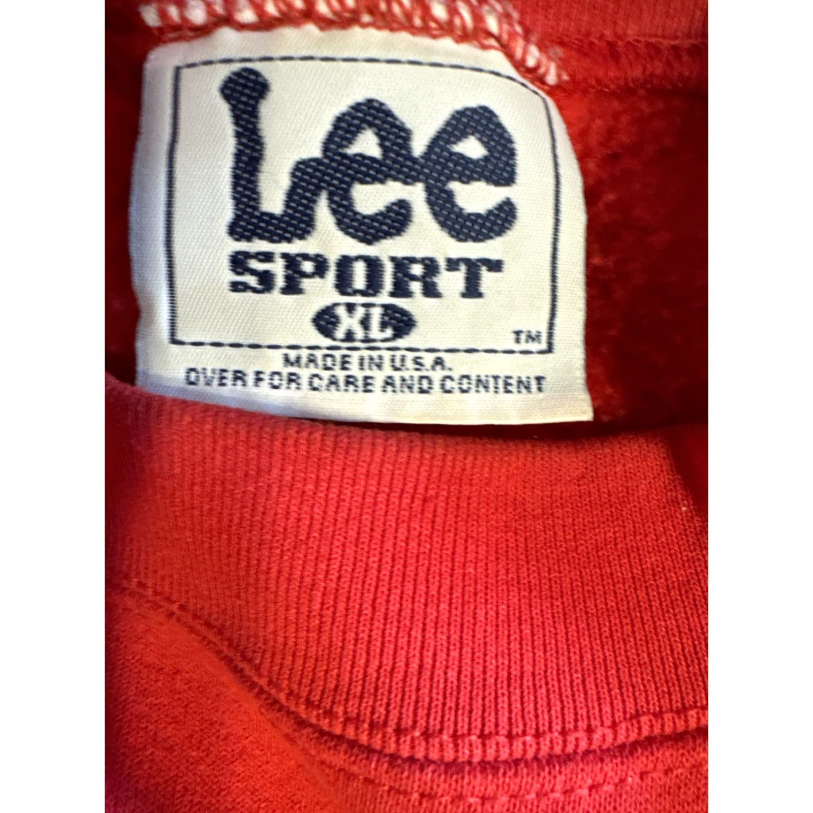 Vintage VTG 1999 Rose Bowl Wisconsin Badgers Football Crewneck Sweatshirt Short Sleeve Lee Sport XL Red Men Pullover University Football Vintage Size US XL / EU 56 / 4 - 5 Thumbnail