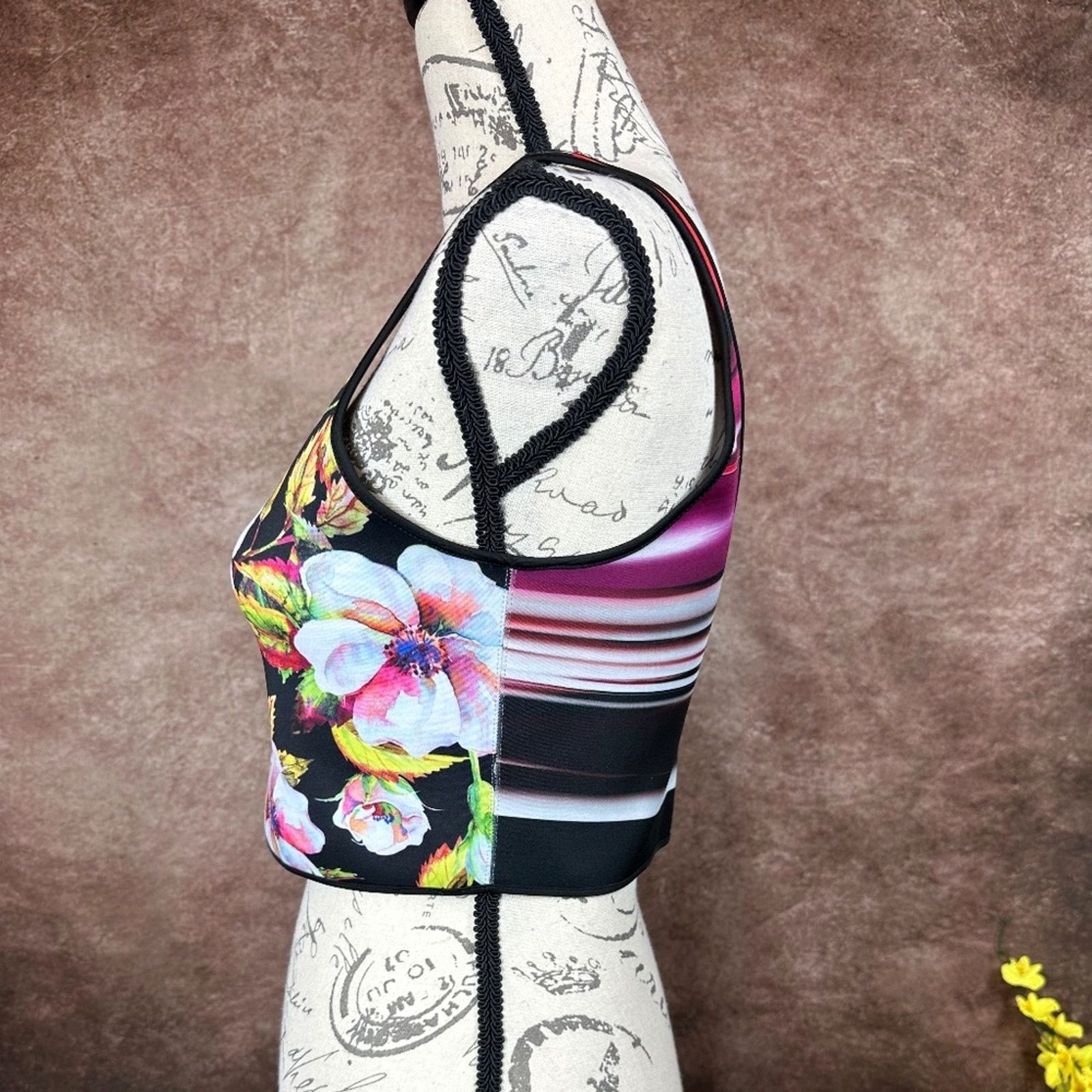 Clover Canyon Clover Canyon Reversible Botanical Wave Crop top - size M Size M / US 6-8 / IT 42-44 - 7 Thumbnail