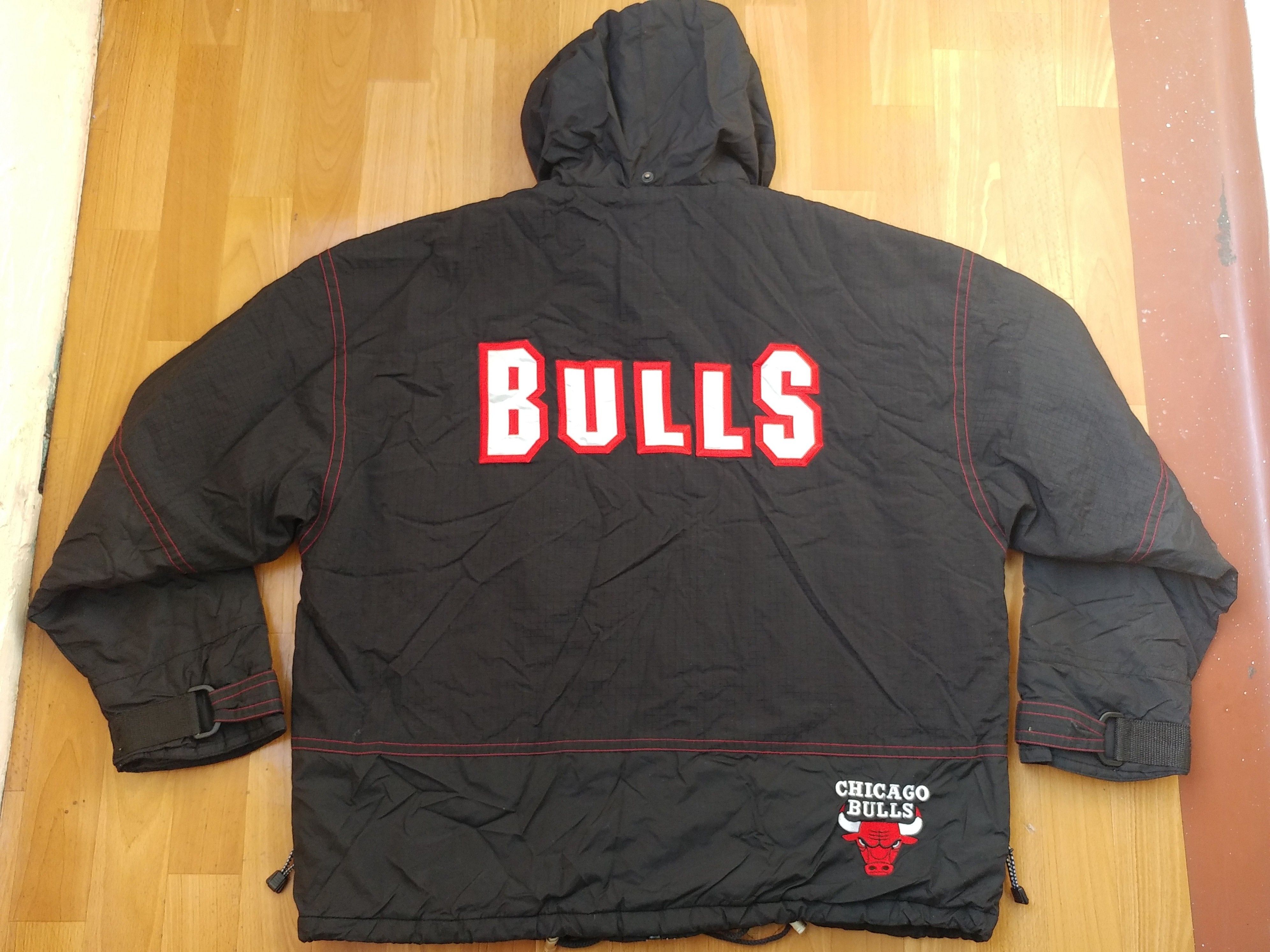 Champion NBA Chicago Bulls jacket, Champion basketball vintage 90s XL Size US XL / EU 56 / 4 - 5 Thumbnail