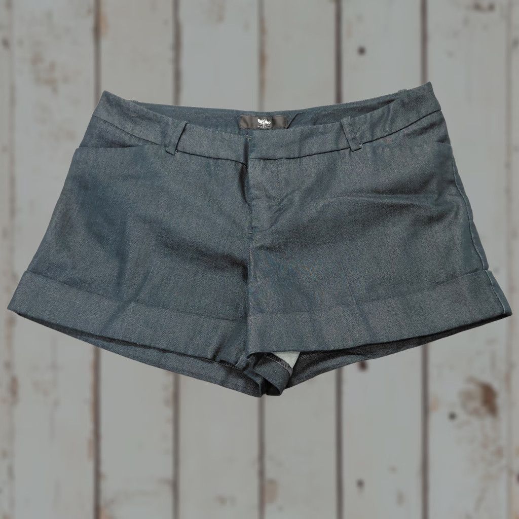Mossimo Mossimo Shorts Women's 8 Charcoal Gray Cuffed Stretch Casual Nice Sl it? Size 30" / US 8 / IT 44 - 1 Thumbnail