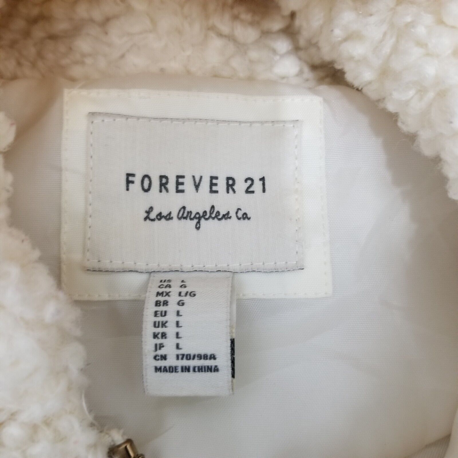 Forever 21 Forever 21 Jacket Womens Large Sherpa Hooded Full Zip Size L / US 10 / IT 46 - 4 Thumbnail