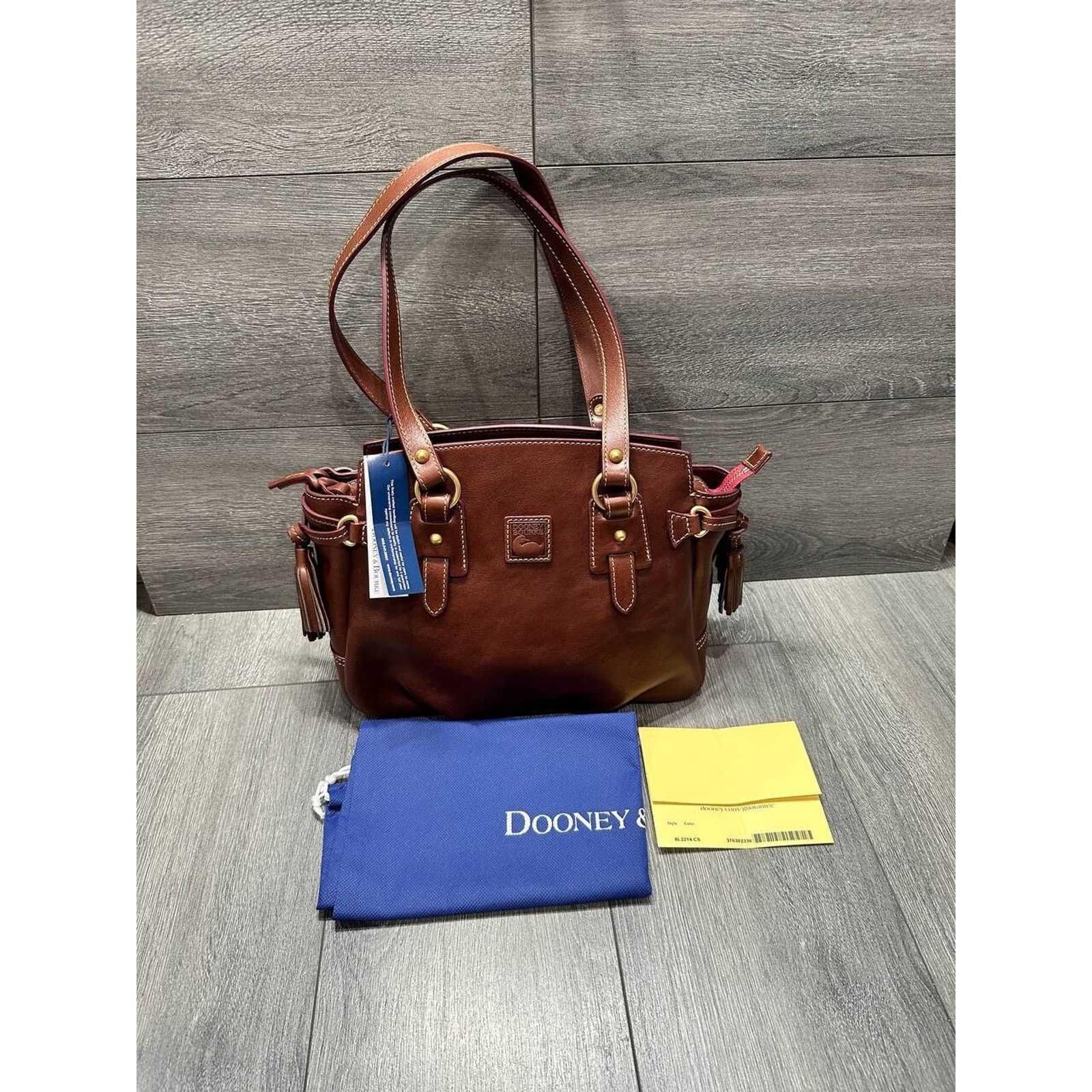 Dooney & Bourke Dooney & Bourke Florentine Leather Small Winged A626470 Size ONE SIZE - 2 Thumbnail