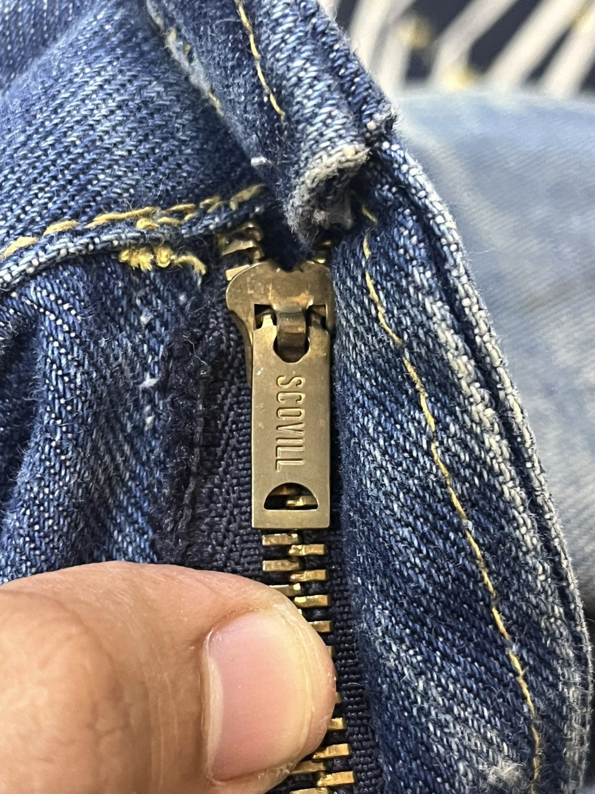Beauty Beast × Le Grande Bleu (L.G.B.) Vintage Lee Riders Flare Bootcut Denim Size US 33 - 12 Thumbnail