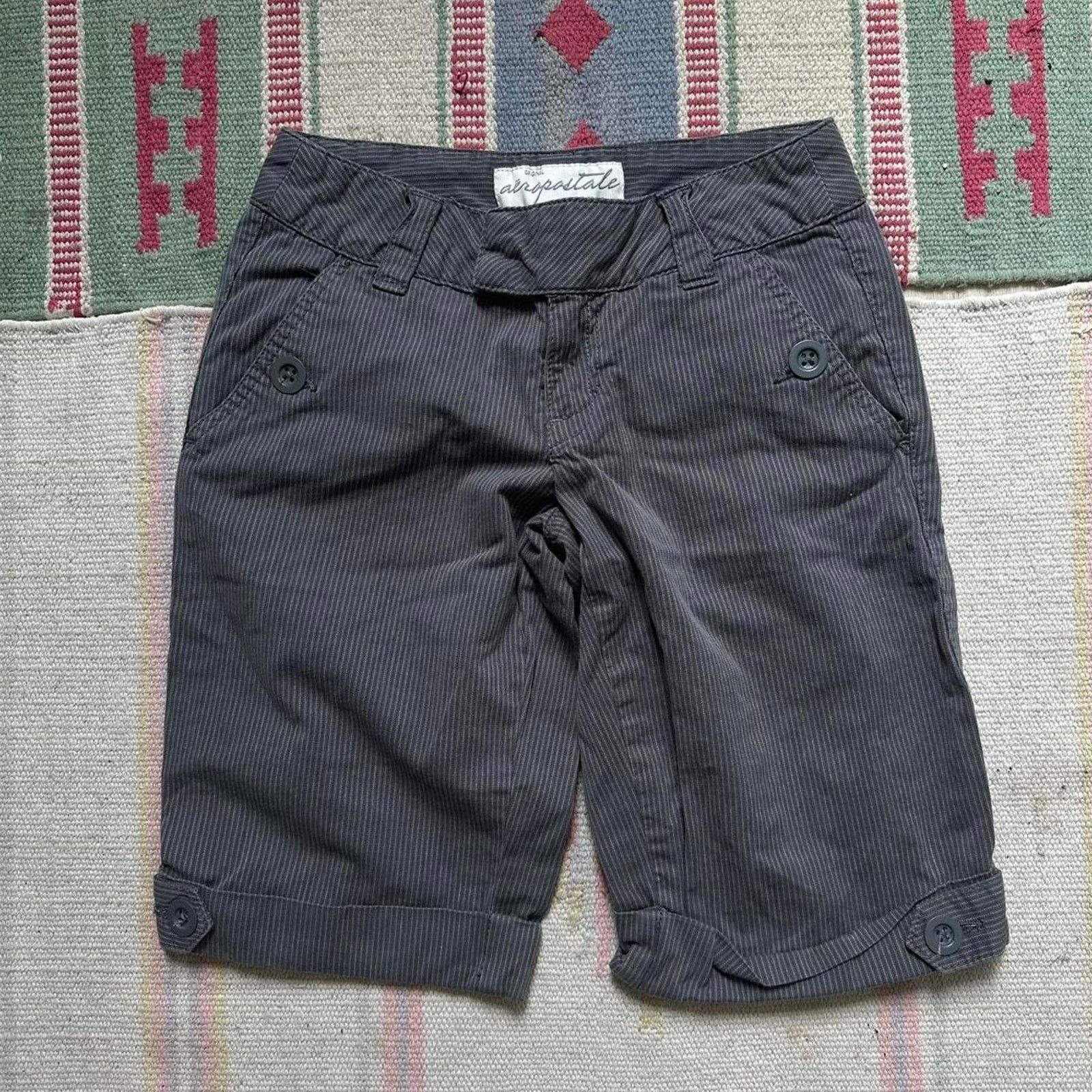 Aeropostale Vintage Aeropostale Y2K Pin Stripe Rockstar Shorts Capris Size 25" / US 0 / IT 36 - 1 Thumbnail