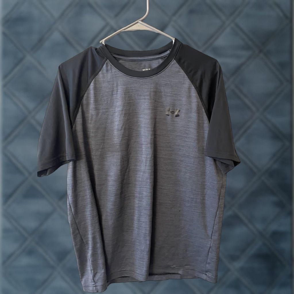 Under Armour Under Armour T-Shirt Men's M Short Sleeve Gray Crew Neck Heatgear Graphic Logo Shirt Mens Regular Fit XS? Size US M / EU 48-50 / 2 - 1 Thumbnail