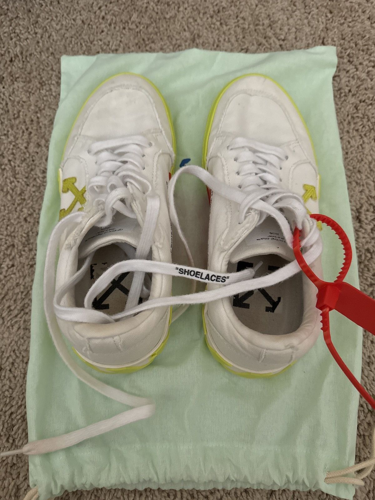 Off-White Canvas Arrow Low Vulcanized White Yellow Off-White Size US 8.5 / EU 41-42 - 5 Thumbnail