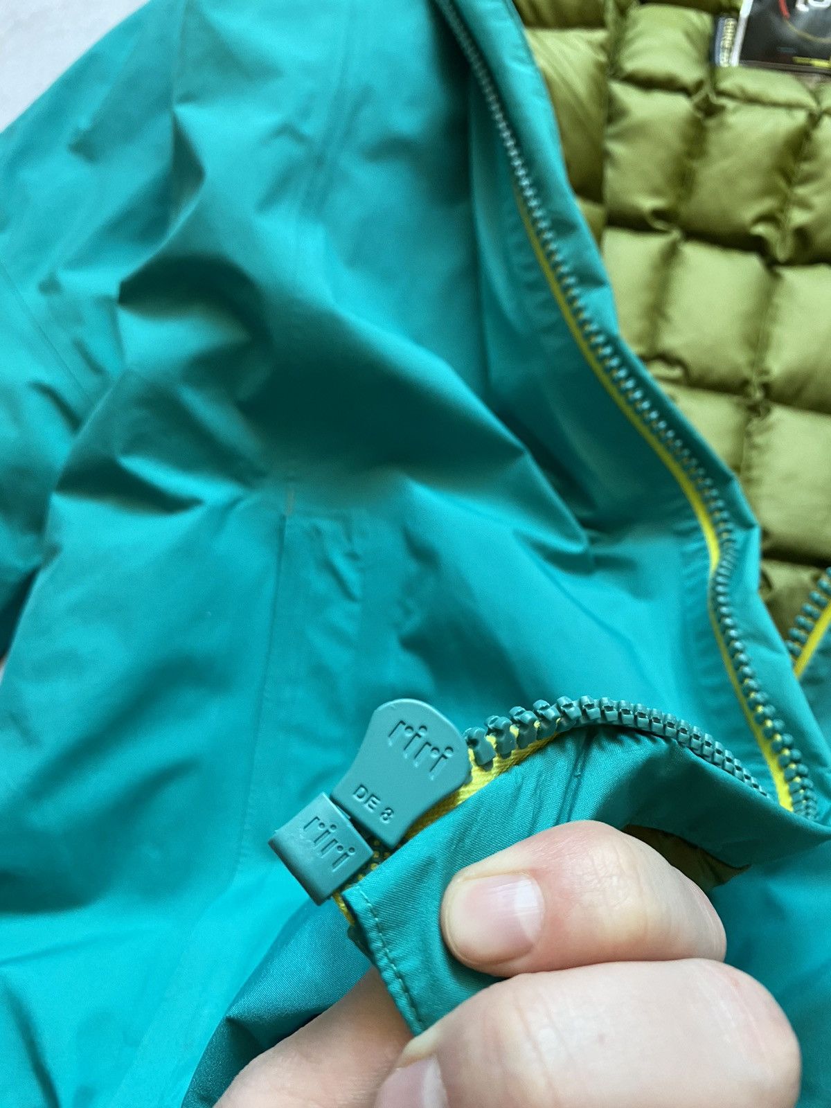 Burton Burton AK Womens Gore-Tex Turquoise Ski Down Jacket Size L Size L / US 10 / IT 46 - 20 Thumbnail