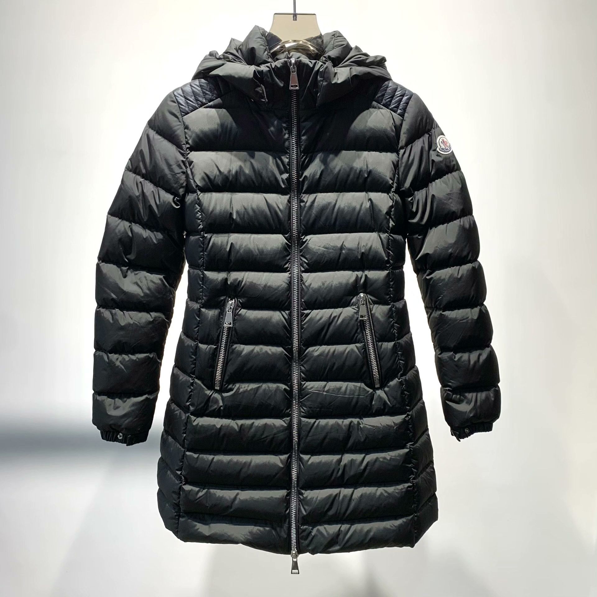Moncler Moncler Down Long Down Jacket 39 Women Size M / US 6-8 / IT 42-44 - 1 Thumbnail
