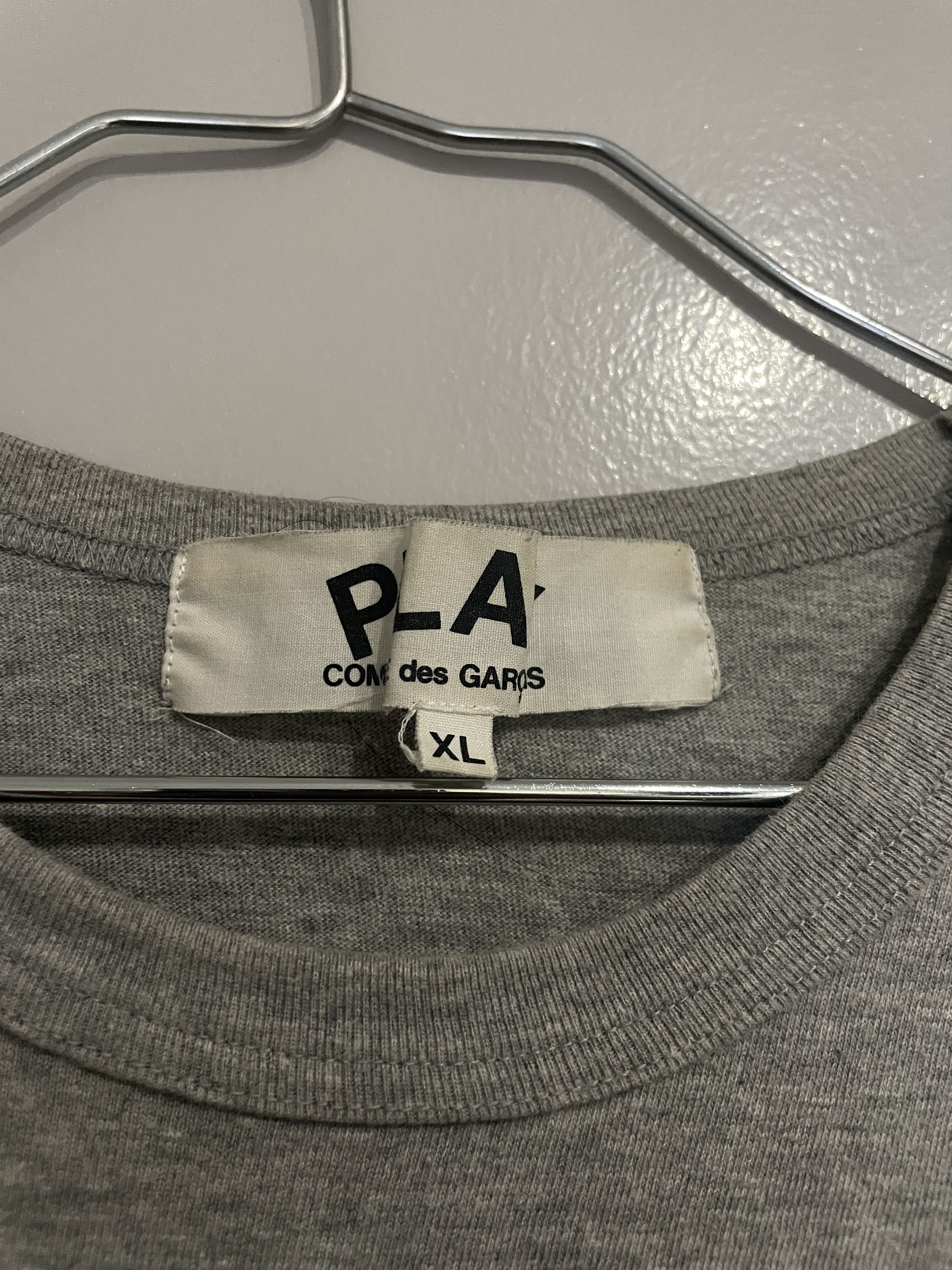 Comme des Garcons PLAY CDG Comme Des Garcons Play Longsleeve Gray Black Heart Size US M / EU 48-50 / 2 - 2 Thumbnail