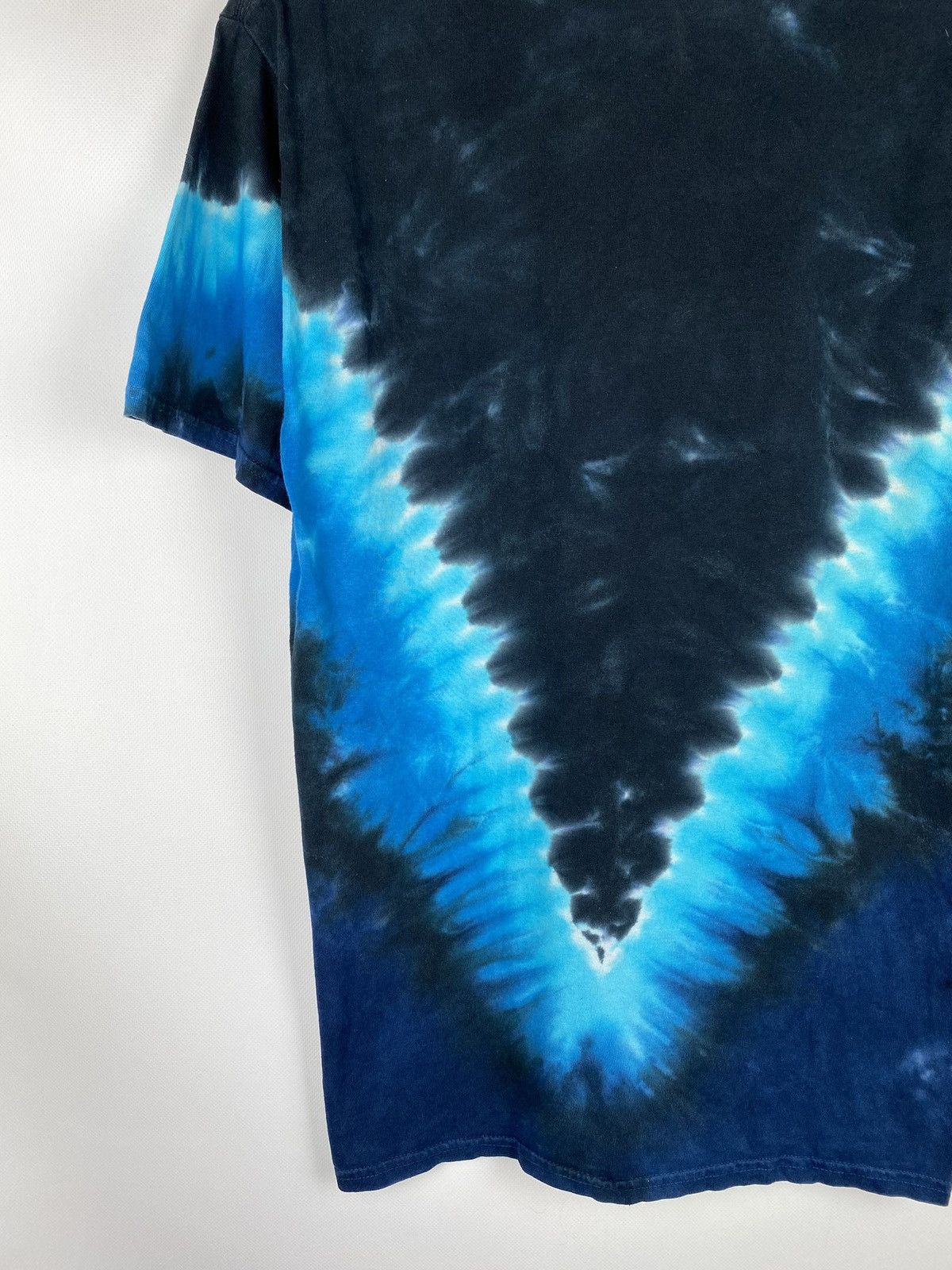 Band Tees Pink Floyd The Dark Side Of The Moon vintage band t shirt Size US M / EU 48-50 / 2 - 17 Thumbnail