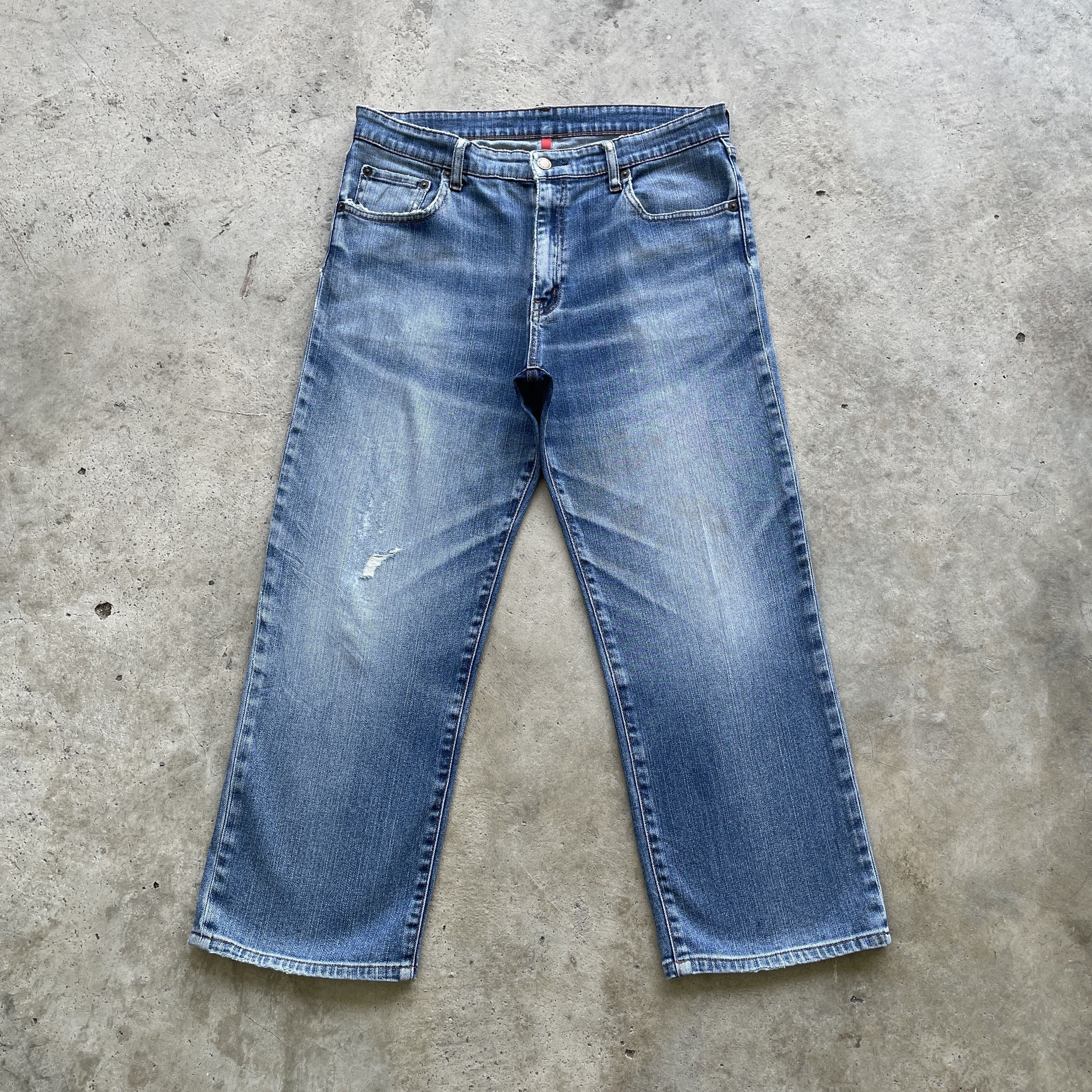 Japanese Brand VINTAGE JAPANESE DISTRESSED JEANS FADED DENIM PANTS W33 Size US 33 - 2 Thumbnail