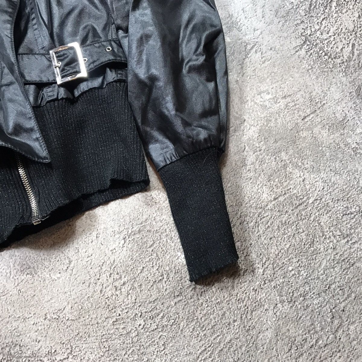 Vintage Vintage Y2K Black Bomber Jacket Streetwear Oversized Faded S Size S / US 4 / IT 40 - 5 Thumbnail