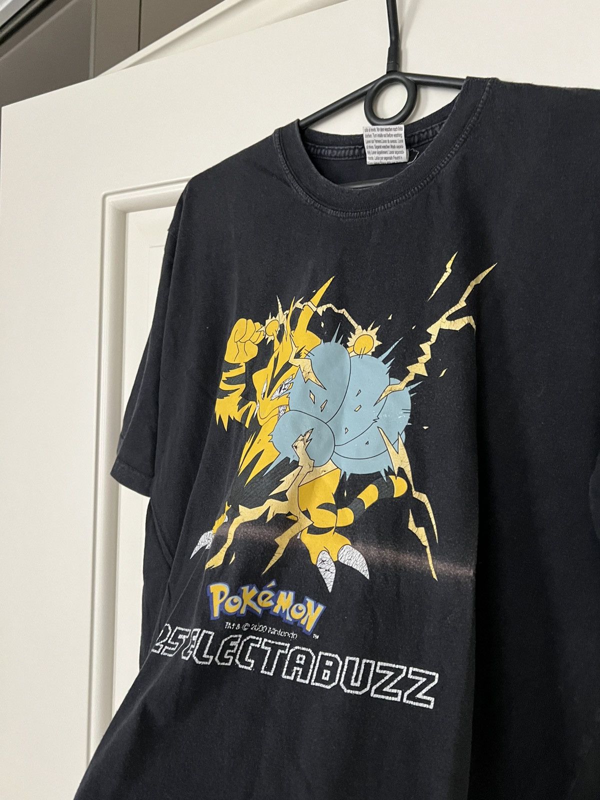Pokemon Vintage 2000 Pokemon Nintendo T-Shirt Size US S / EU 44-46 / 1 - 3 Thumbnail
