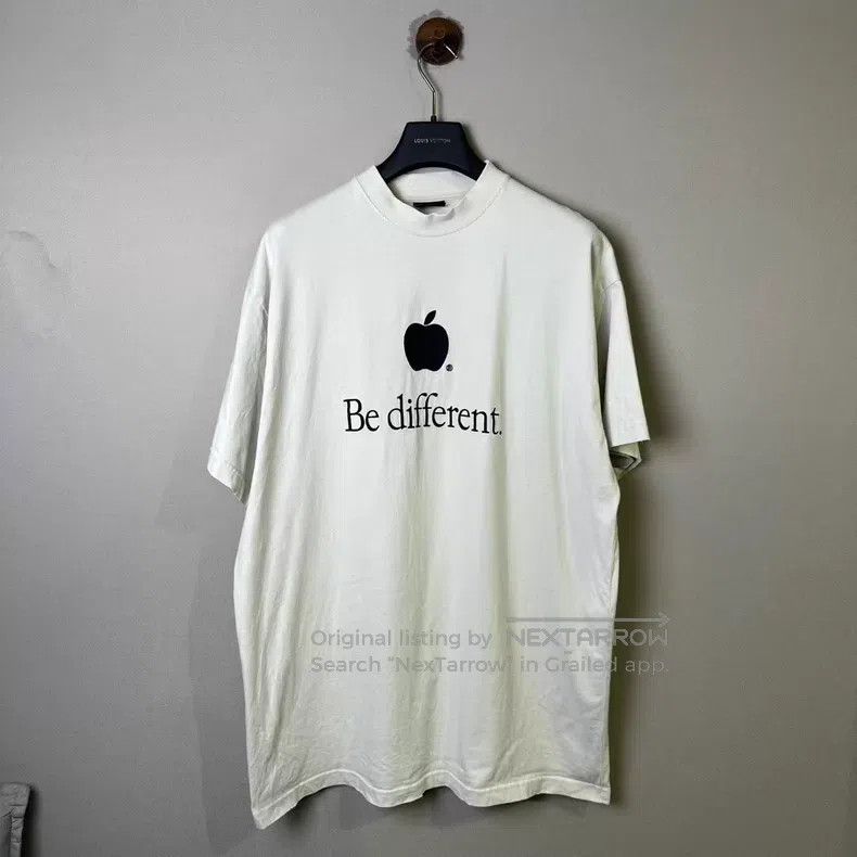 Balenciaga Balenciaga Letter Apple Short Sleeve Size US S / EU 44-46 / 1 - 1 Thumbnail