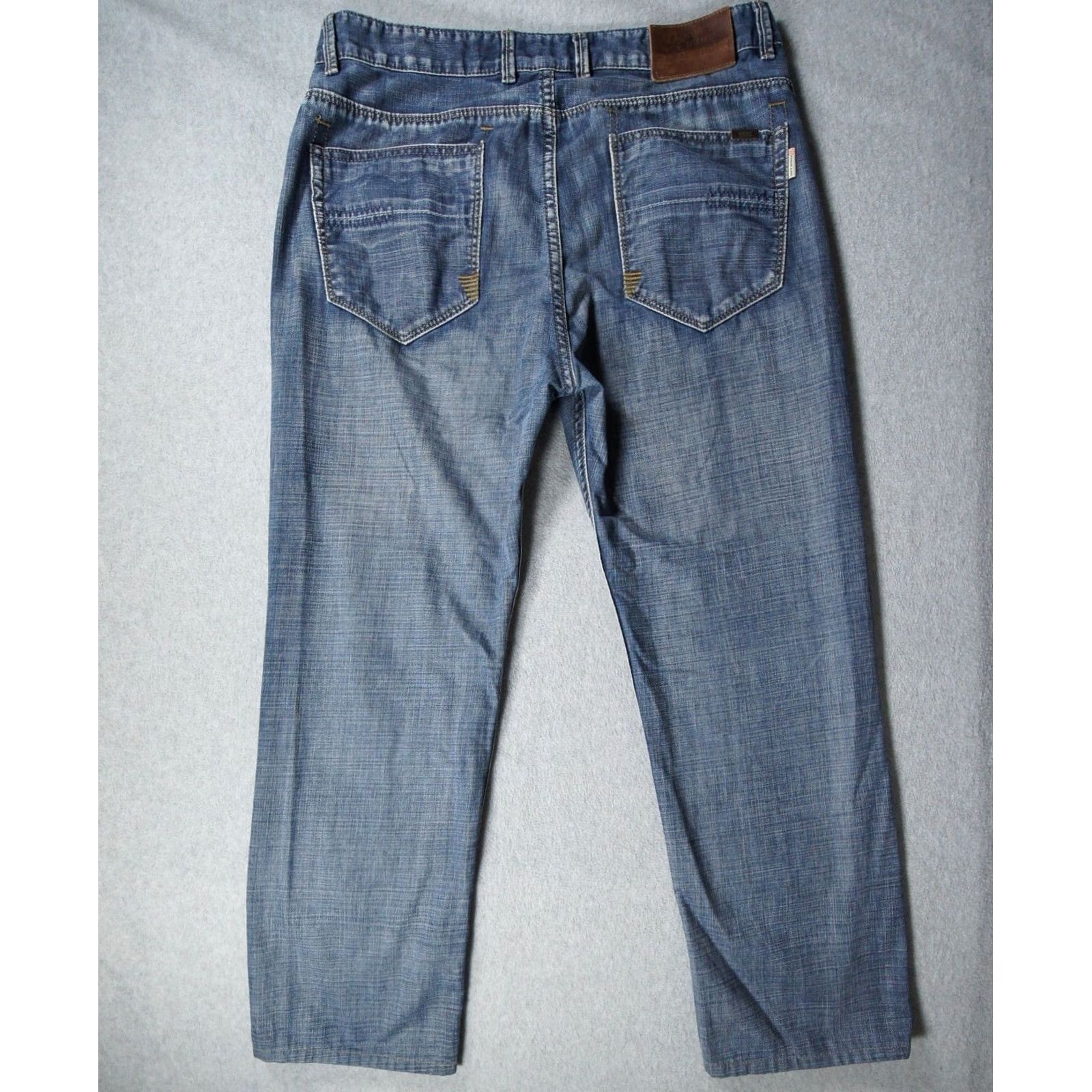 Vintage Armani Jeans Mens 36 Blue Denim Pants Straight Leg Italy Luxury Casual 35x27 Jeans, Regular, Cotton, Denim, 27 Inseam, Blue, Logo, Vintage No, Mens Size US 36 / EU 52 - 6 Thumbnail