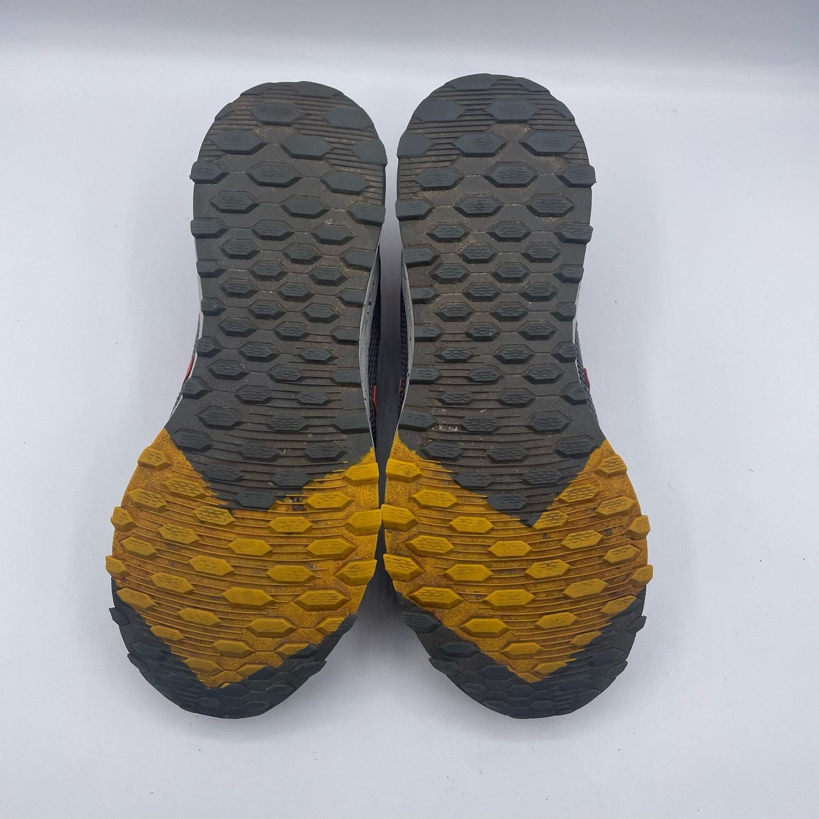 New Balance New Balance FF Arishi V1 Trail Running Shoes Gray Womens 8.5 Size US 8.5 / IT 38.5 - 7 Thumbnail