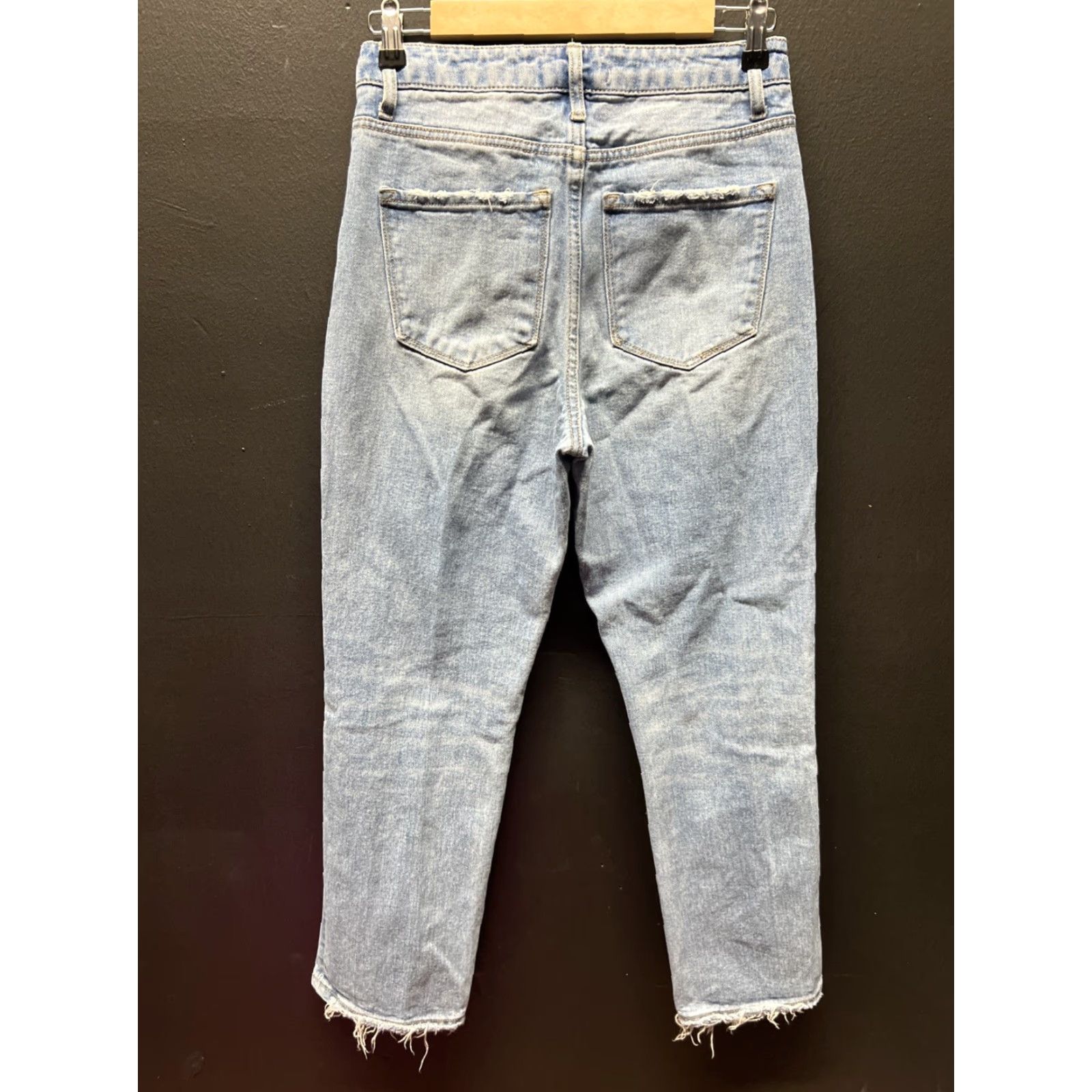 Vintage Vervet Jeans Women Cropped Distressed High Rise 25 Blue Denim 5-Pocket Vervet Beverley Style 25.5 Inseam Regular Fit Size 42" / US 20 - 3 Thumbnail