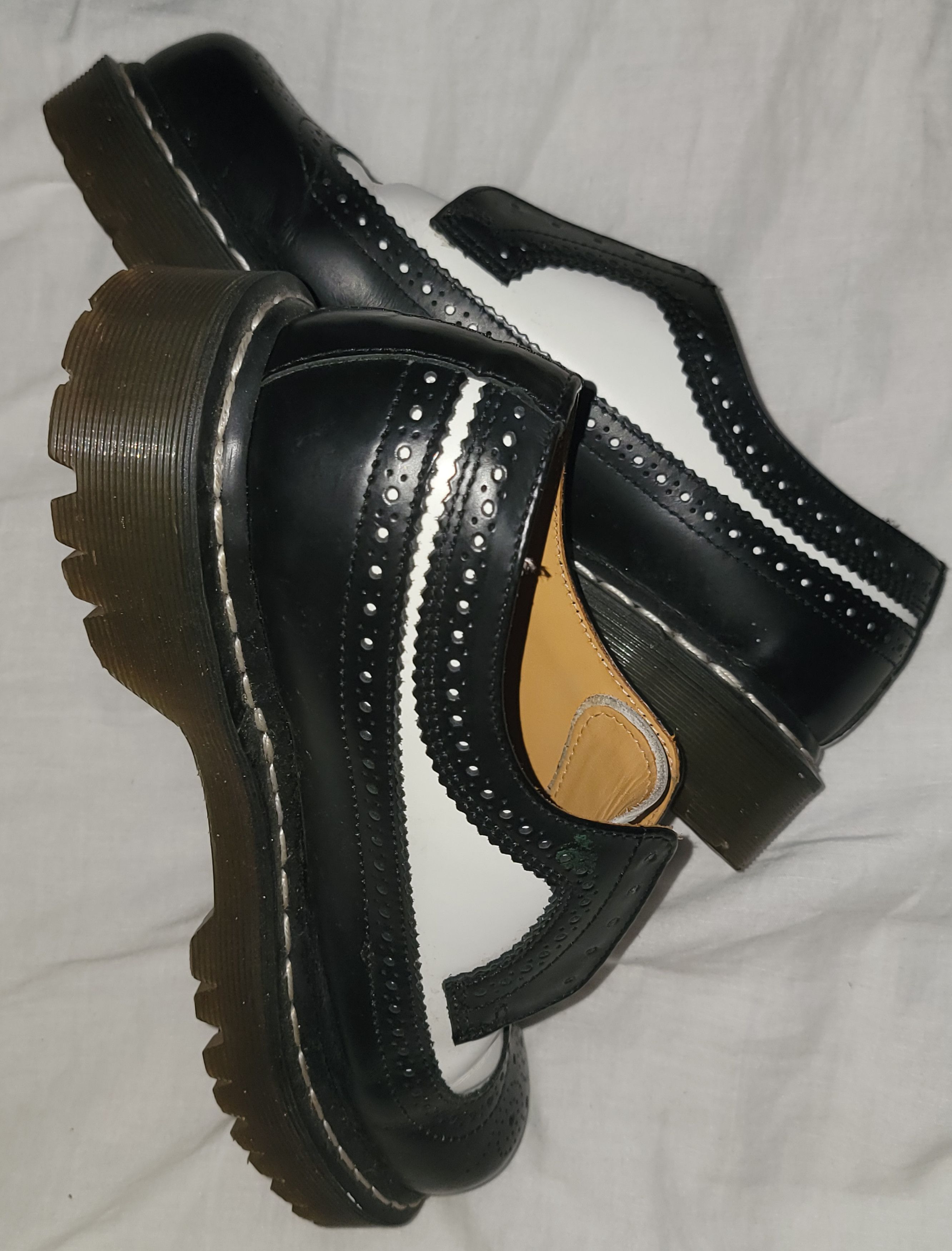 image of Dr Martens 3989 Bex Brogue Shoe in Black/White, Men's (Size 10)