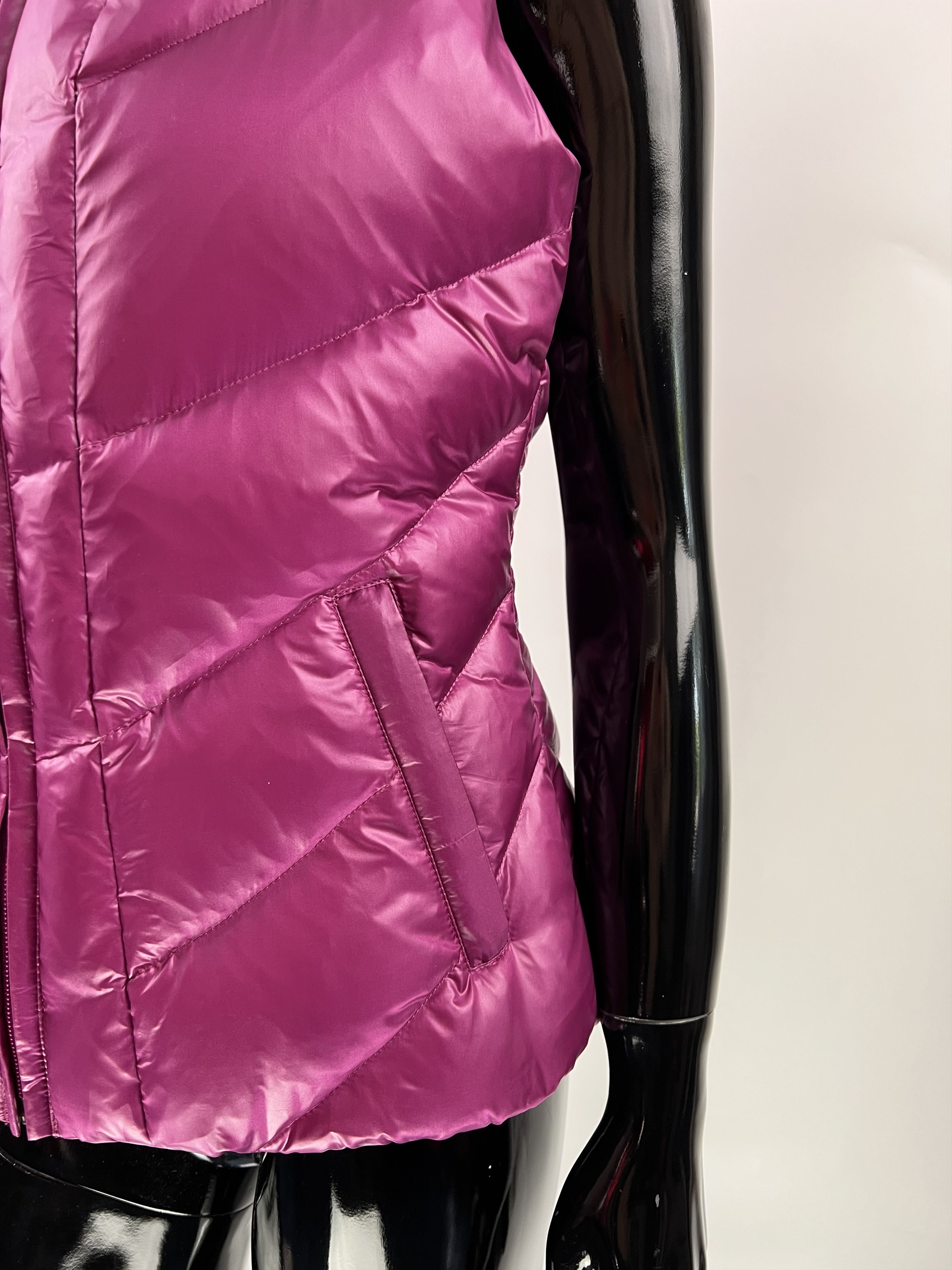 KJUS Kjus Women's Down Hooded Vest Puffer Size 36/S Size S / US 4 / IT 40 - 6 Thumbnail