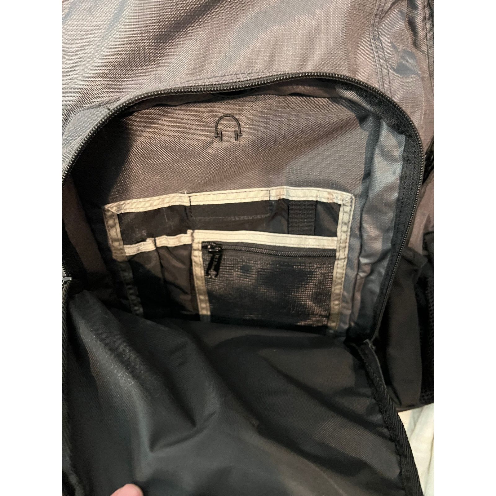 L.L. Bean LL Bean Gray Black 31L Backpack Size 30 - 3 Thumbnail
