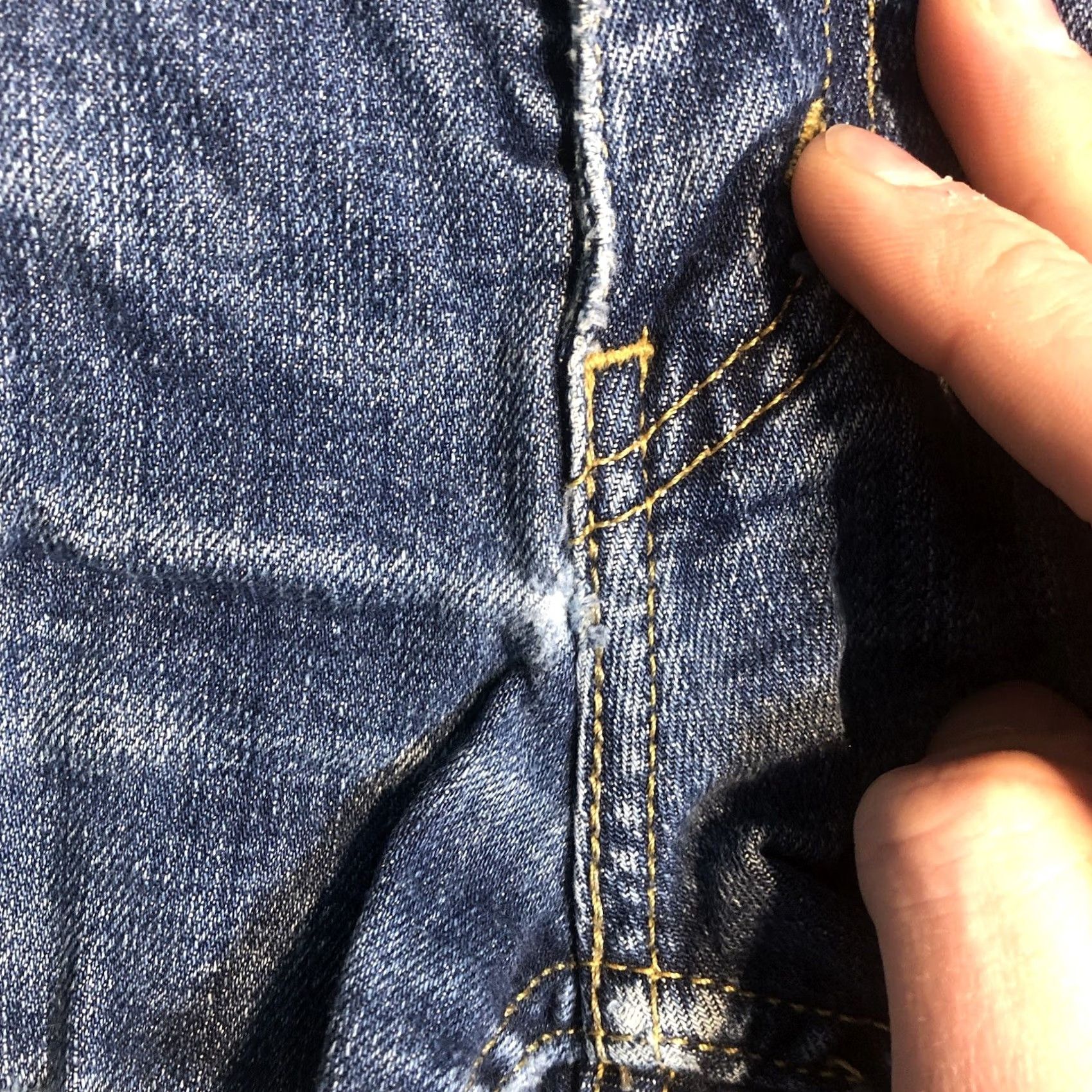 Levi's Levi's 513 Cutoff Shorts Womens 31 Raw Hem Cut Off Denim Jean Blue Distressed Size 24" / US 00 / IT 34 - 6 Thumbnail