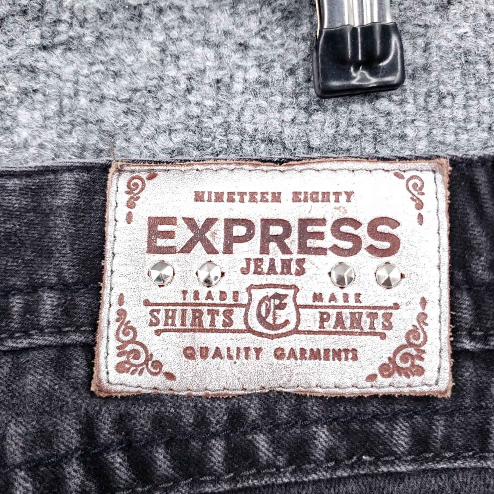 Express Express Jeans Women 2 Ultra Low Legging Animal Print Dark Black Denim Size 26" / US 2 / IT 38 - 3 Thumbnail