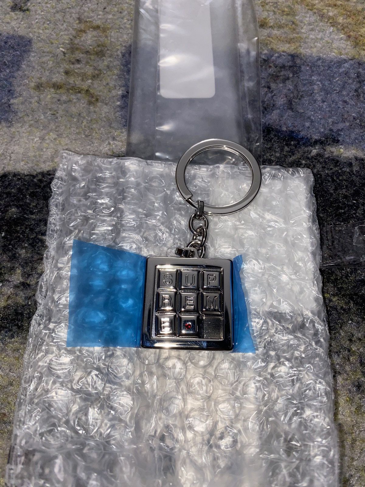 Supreme Supreme Puzzle Keychain Silver Size ONE SIZE - 2 Thumbnail