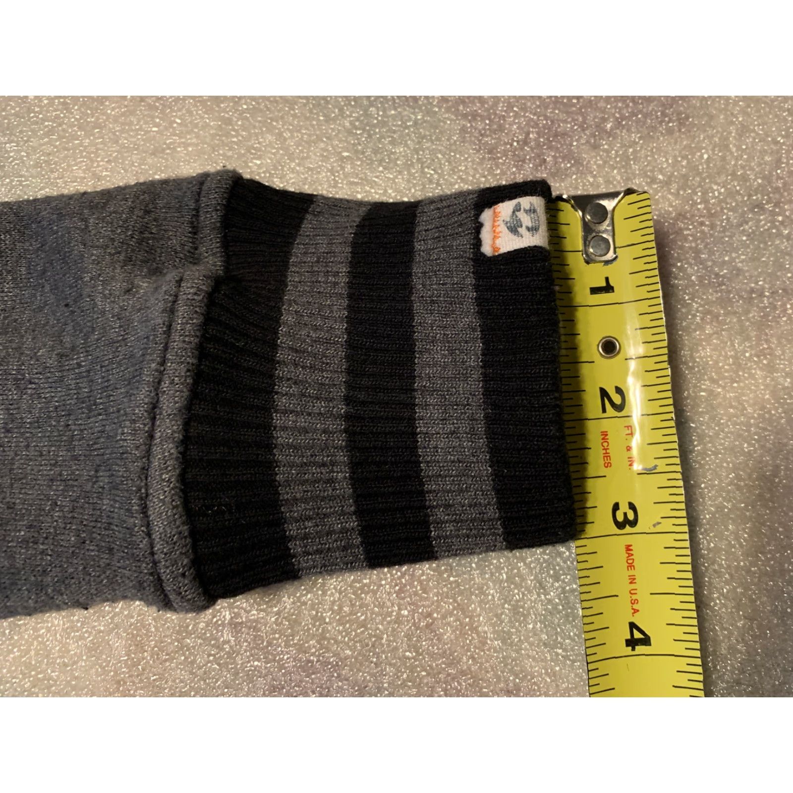 VINTAGE Billabong Varsity Jacket Adult Medium Black Gray Zip Front Activewear