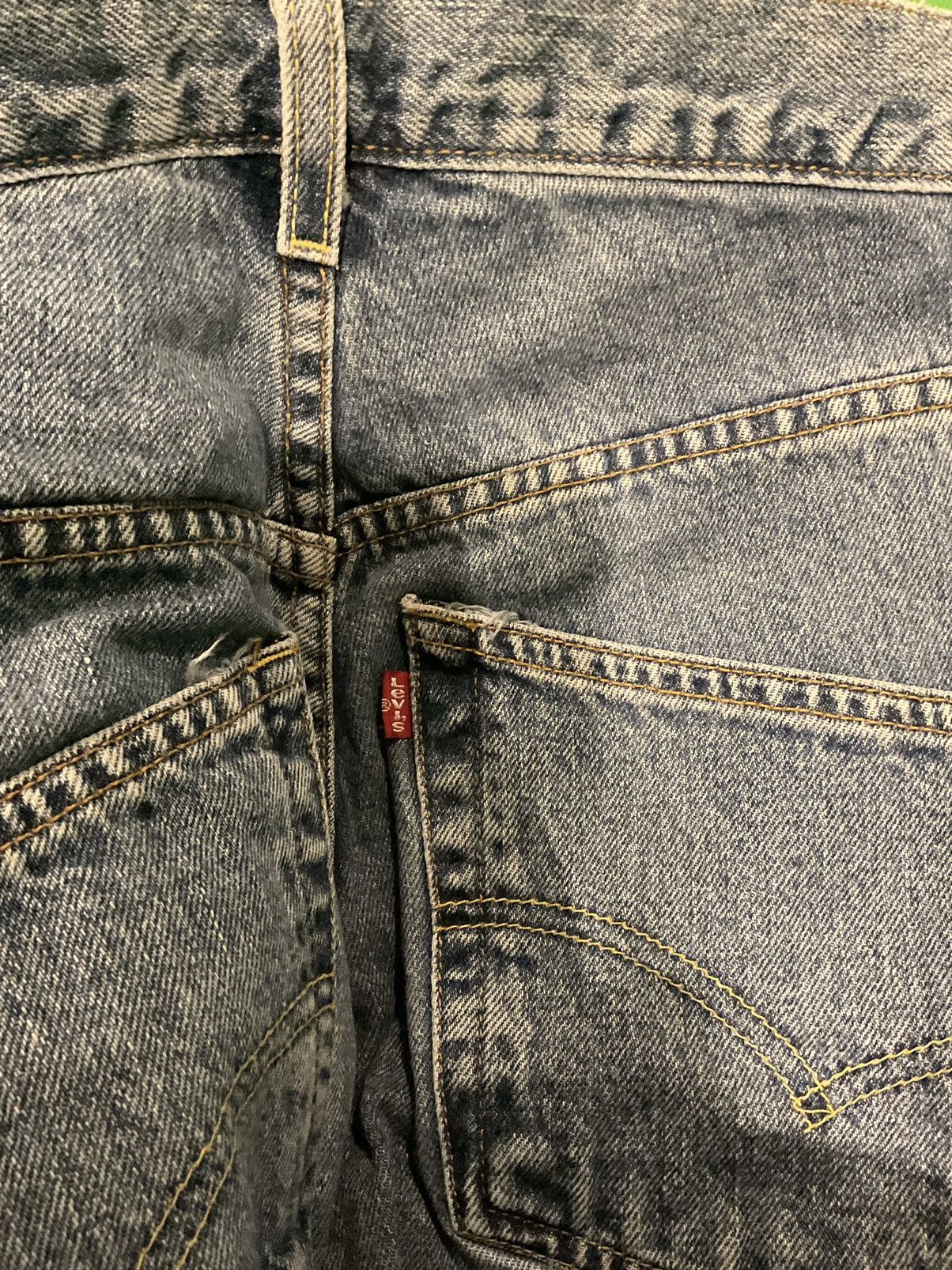 Levi's × Vintage Vintage Levi's 550s, straight leg, light wash, denim Size US 29 - 2 Thumbnail